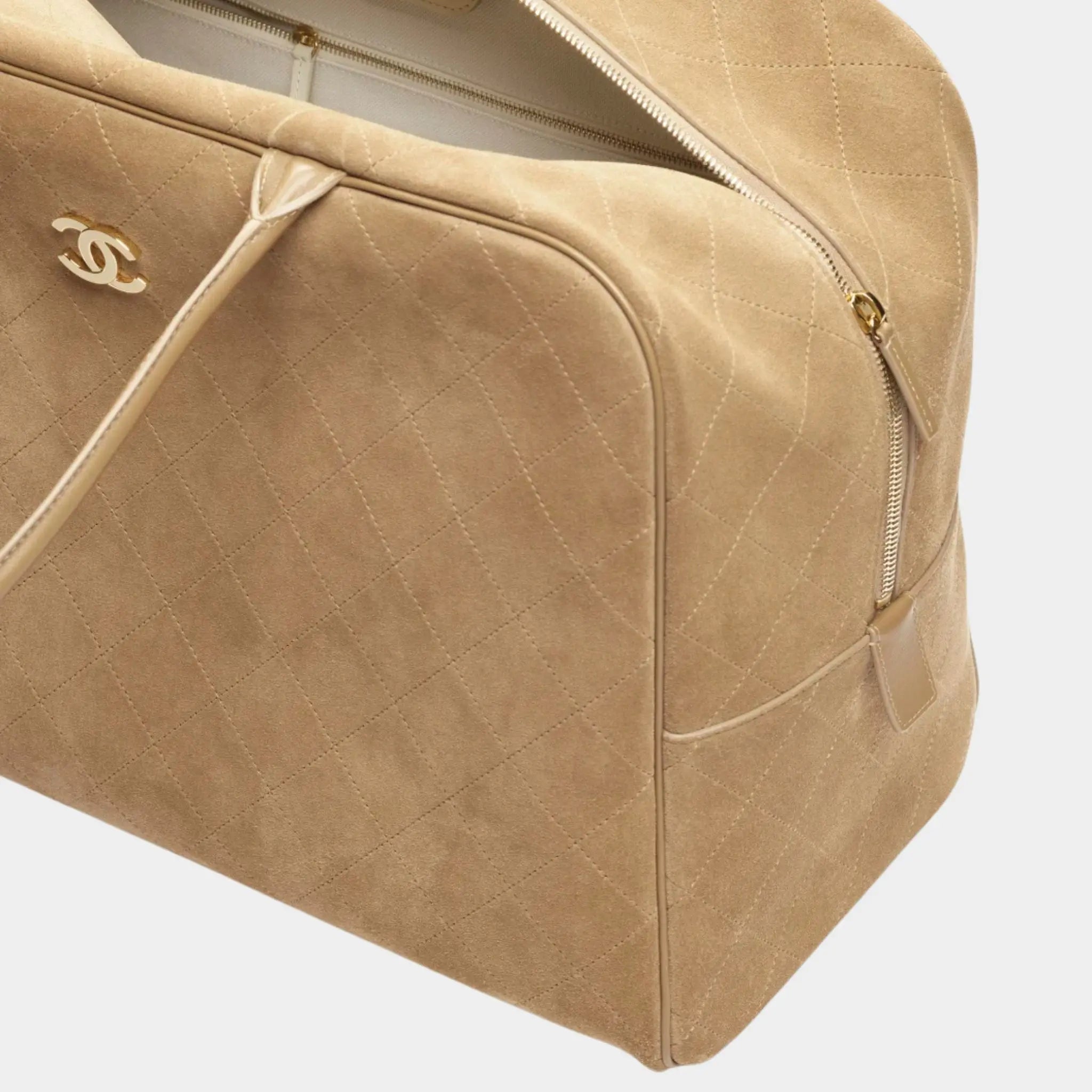 Chanel Maxi Bowling Bag Suede Calfskin &amp; gold-tone metal Dark beige, Side 