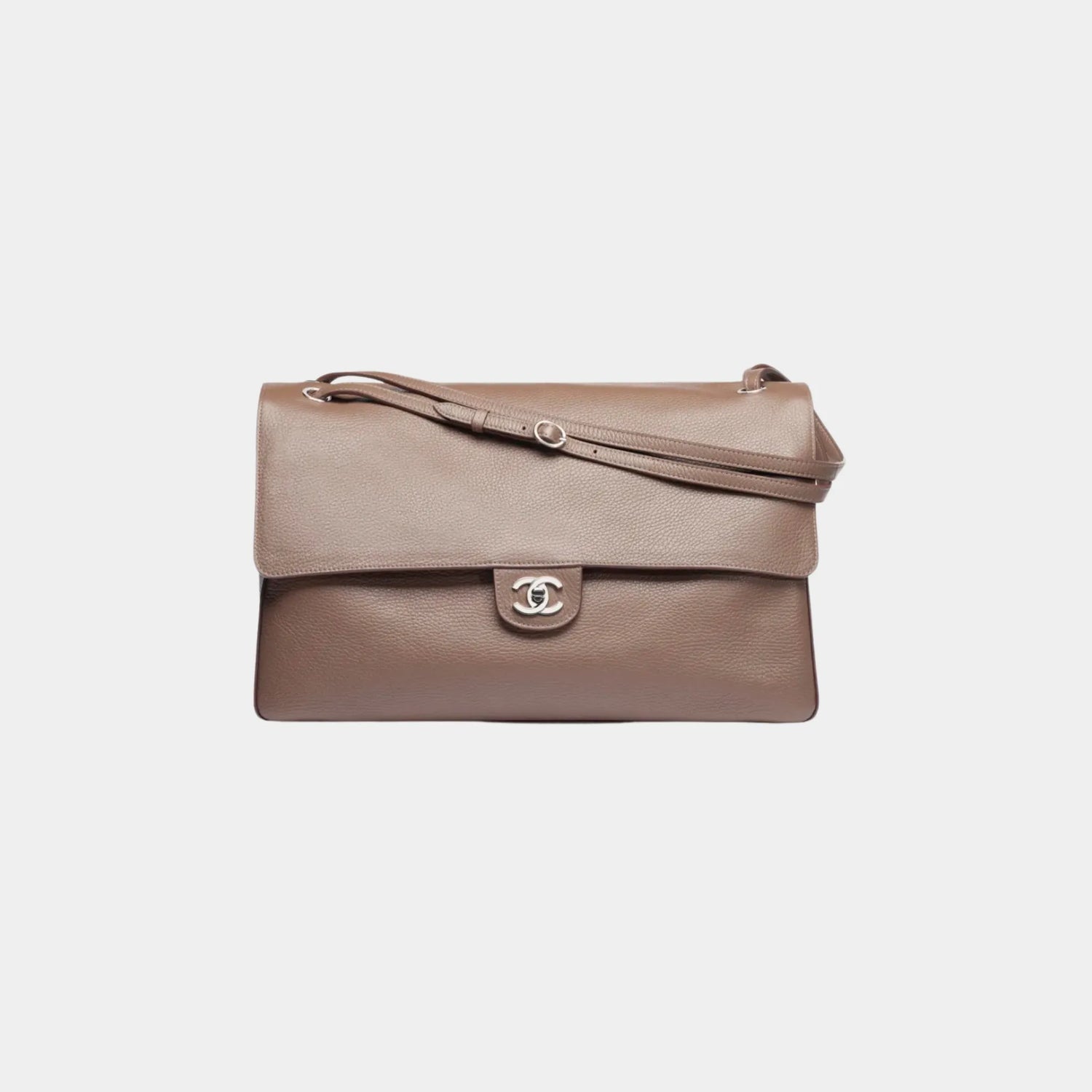 Chanel Maxi Flapbag in Grained Calfskin &amp; Silver Metal, Light Brown, Front
