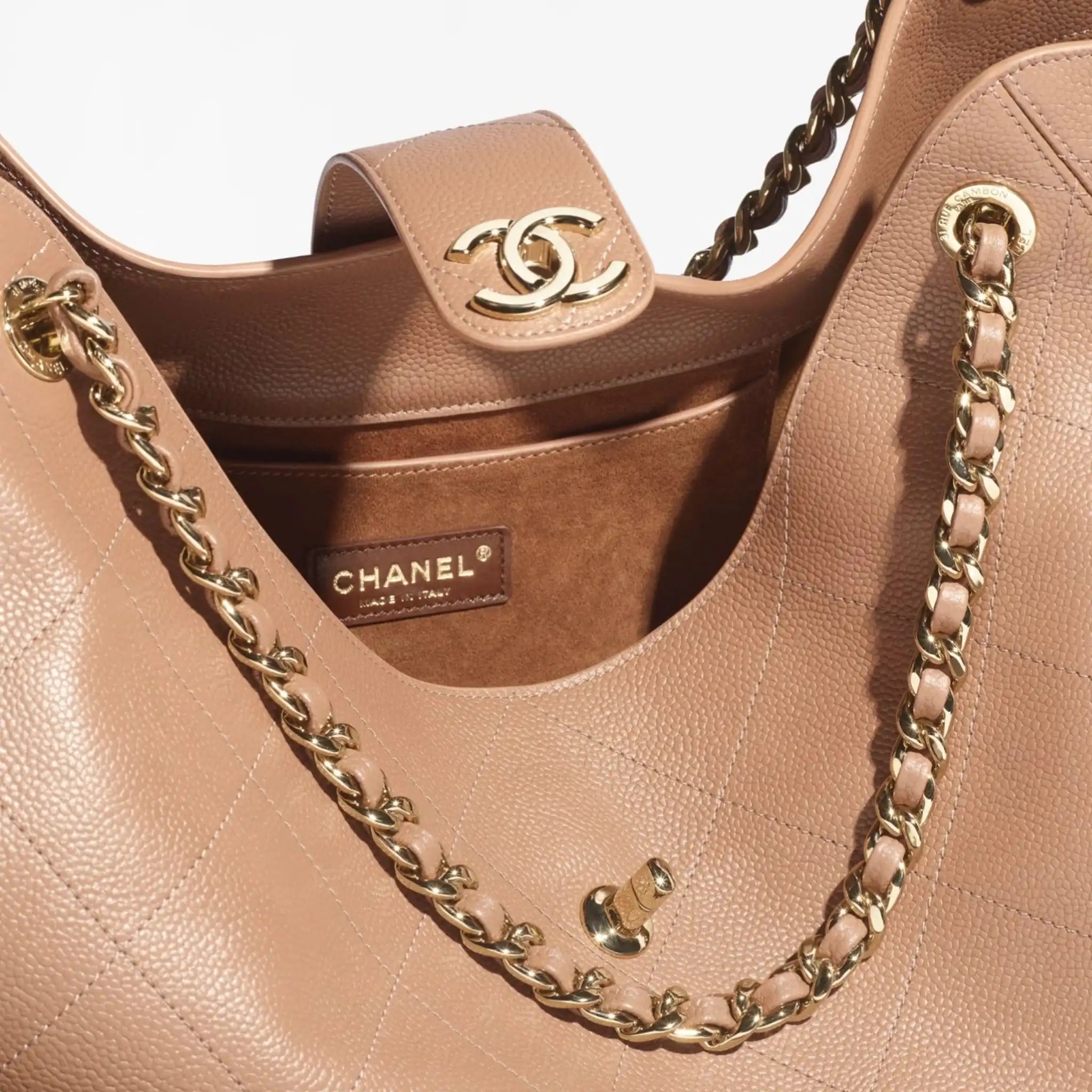 Chanel Maxi Shopping Bag Grained Calfskin &amp; Gold Tone Metal Brown, Interior