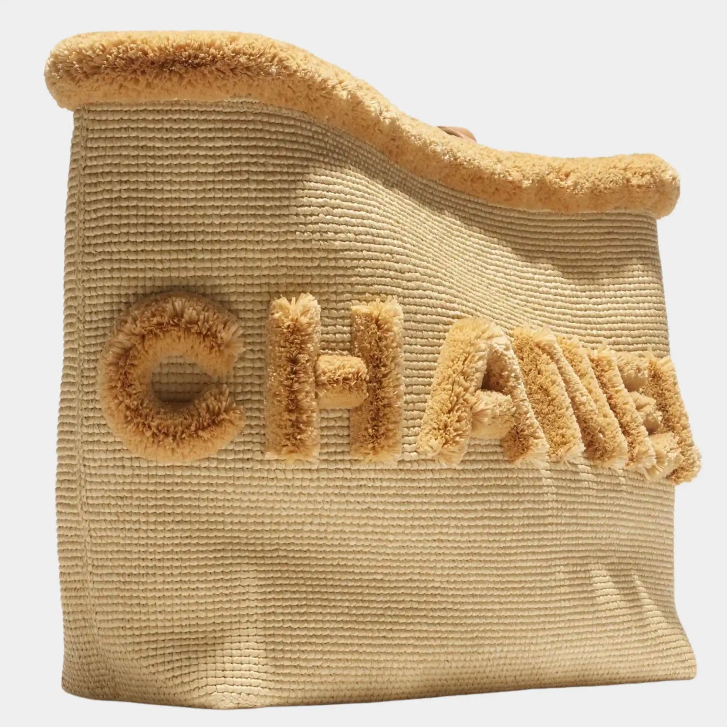 Chanel Maxi Tote Bag Braided Raffia &amp; Gold-Tone Metal Beige, Side 