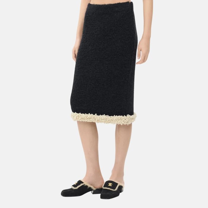 Chanel Midi Skirt Cashmere in Black and Ecru — Coco Neige 2026