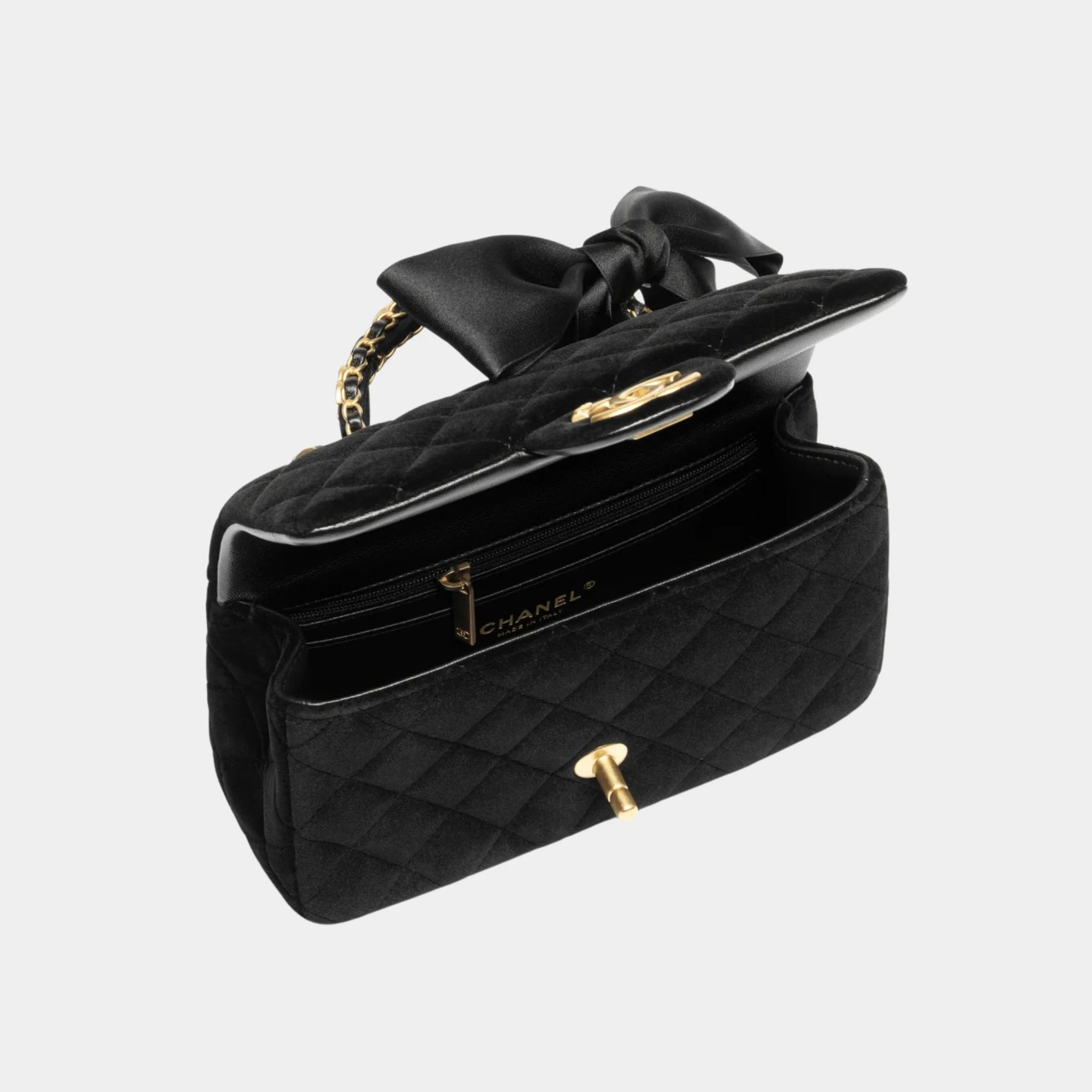 Chanel Mini flap bag With Handle Velvet Silk &amp; Gold Metal Black, Interior