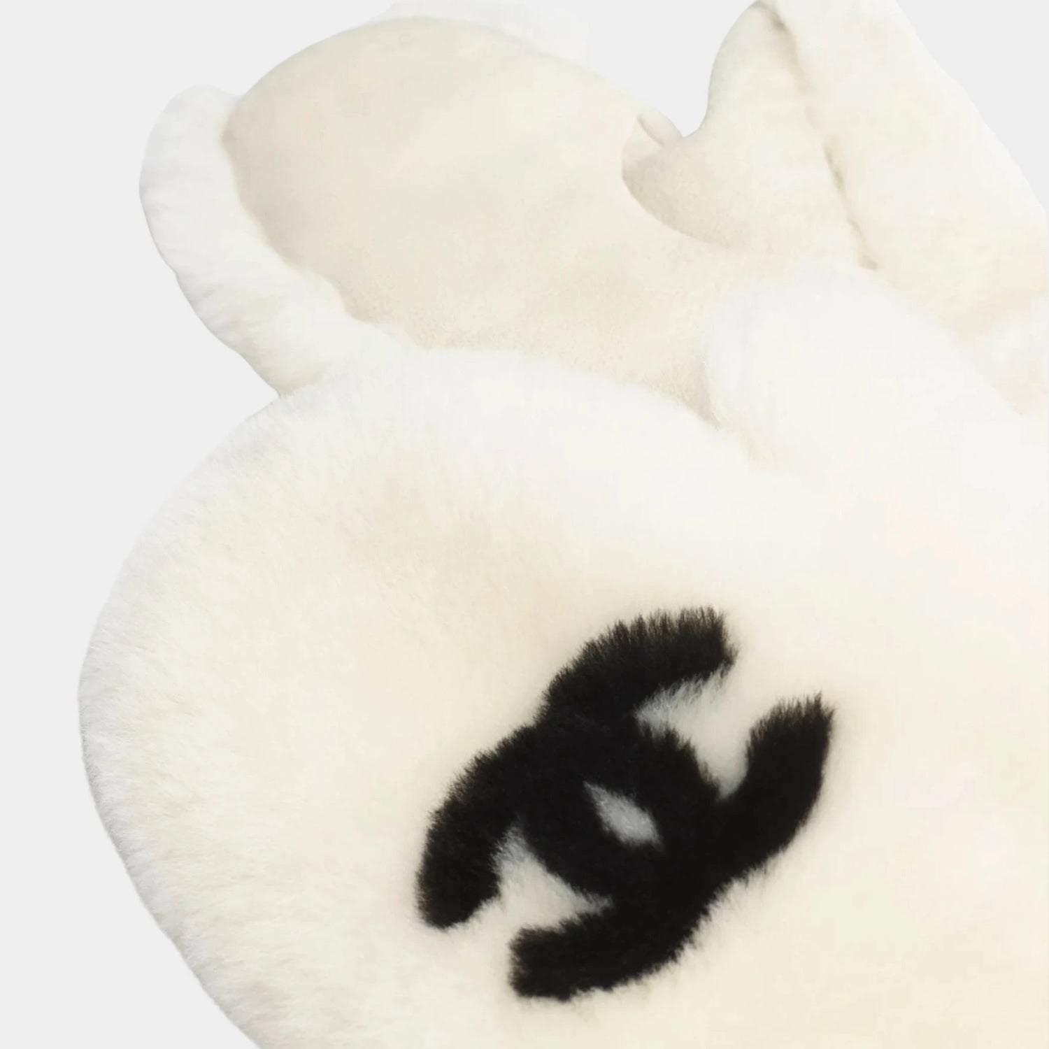 Mittens Lamb Pelt Ecru &amp; Black