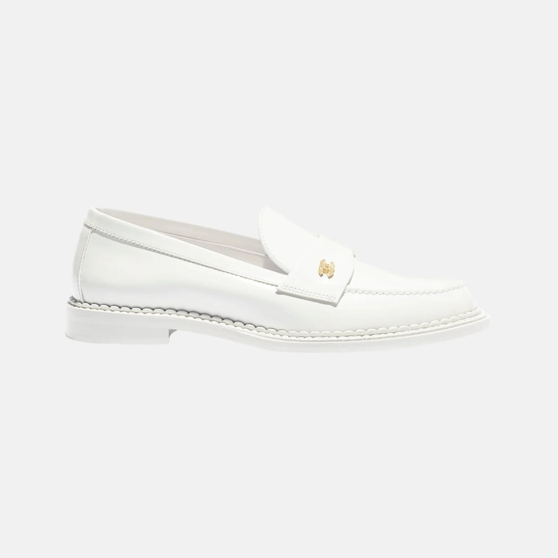 Chanel Moccasins Calfskin, White, Side
