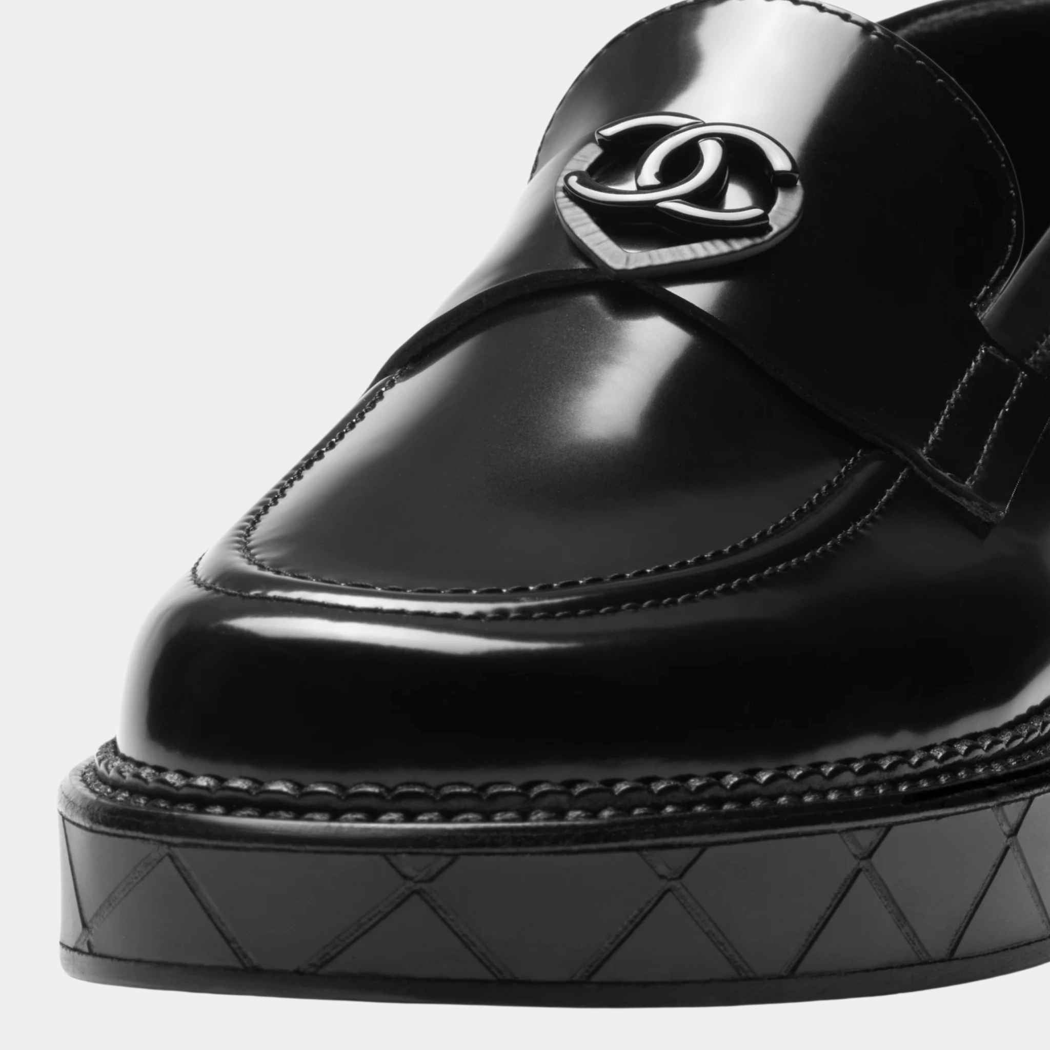 Chanel Moccasins Shiny Calfskin Black, Front Closeup