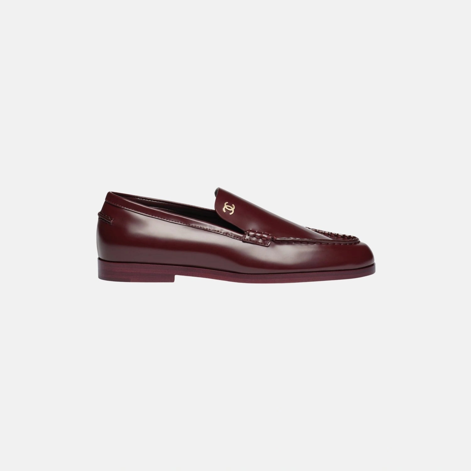 Chanel Moccasins in Shiny Calfskin, Burgundy, Side