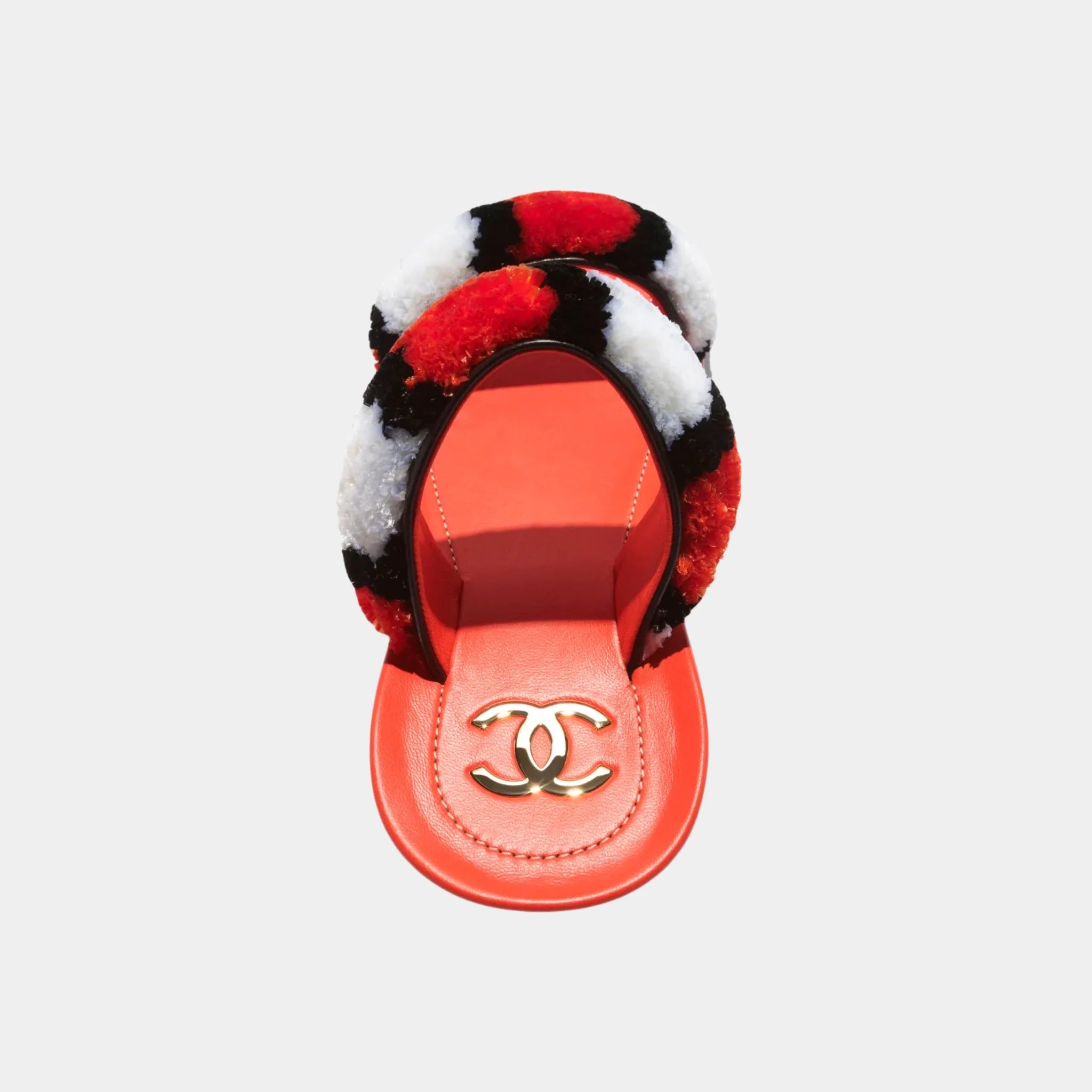 Chanel Mules in Raffia, Orange, Top