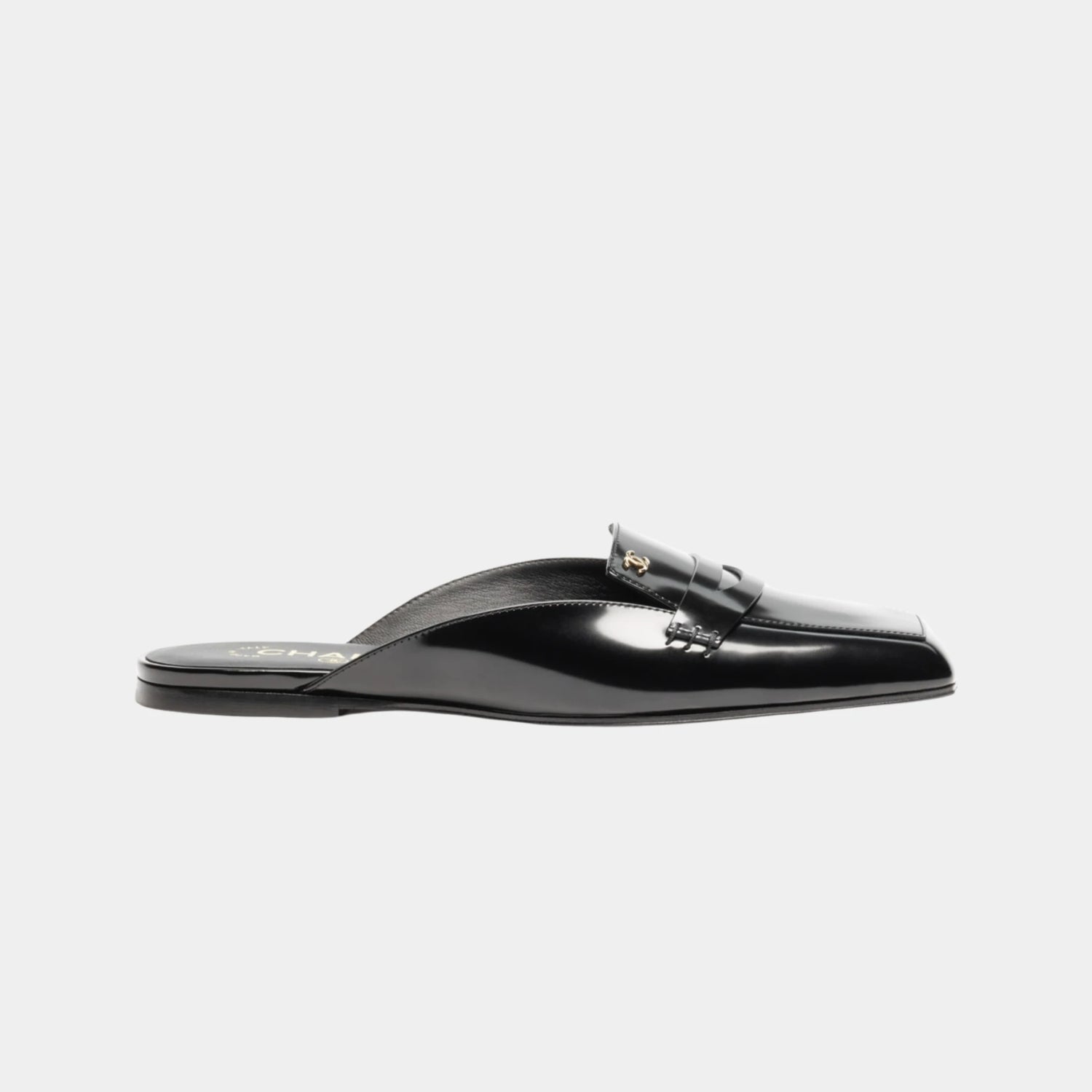 Chanel Mules in Shiny Calfskin, Black, Side