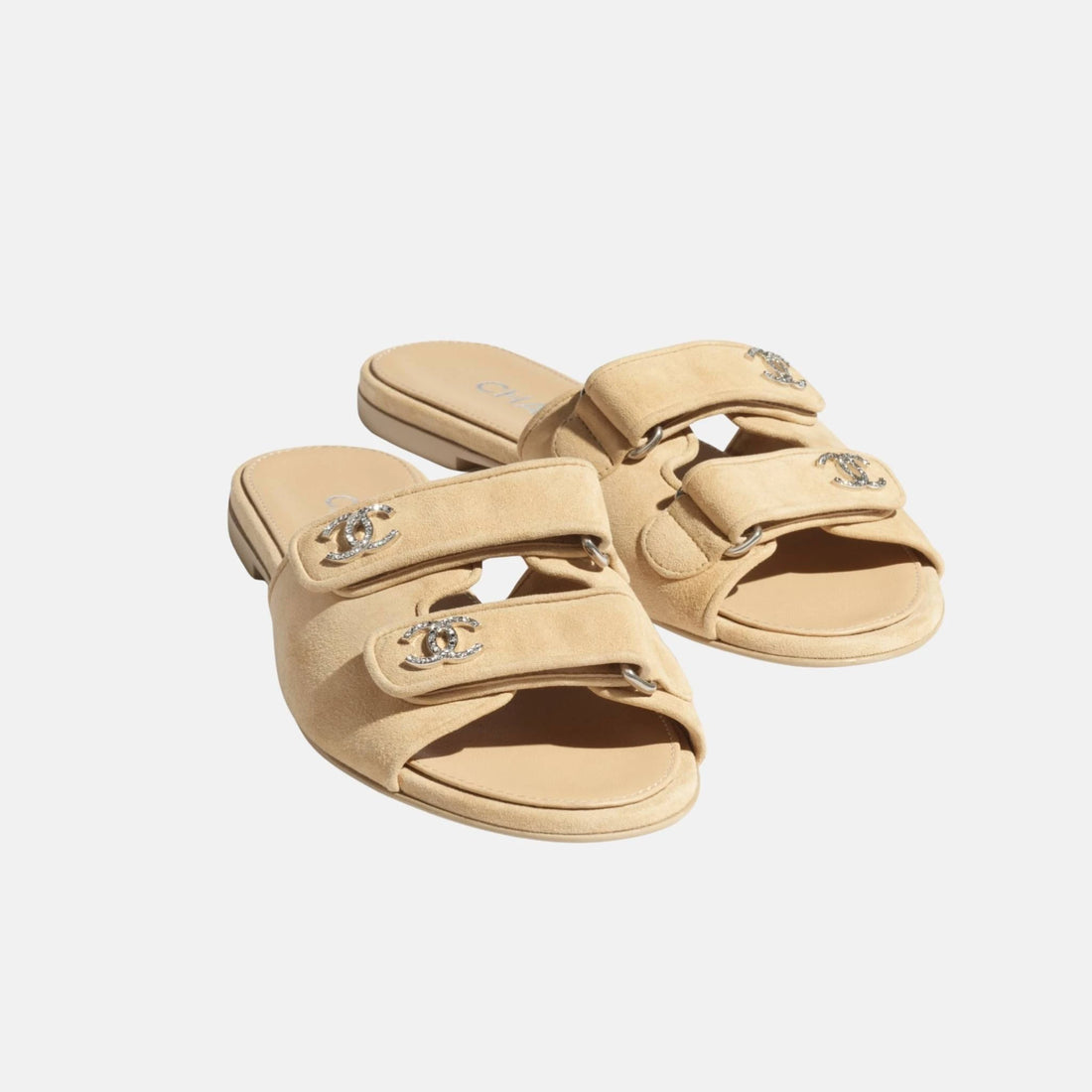 حذاء ميوول Chanel من جلد ماعز شمواه، من الأمام