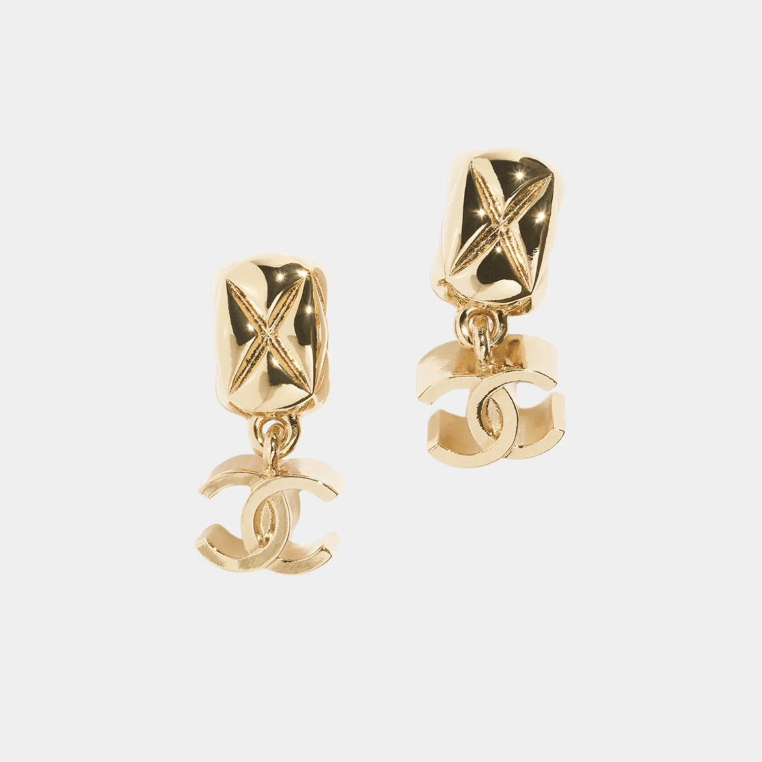 Chanel Pendant Earrings in Gold Metal with CC Logo, Front