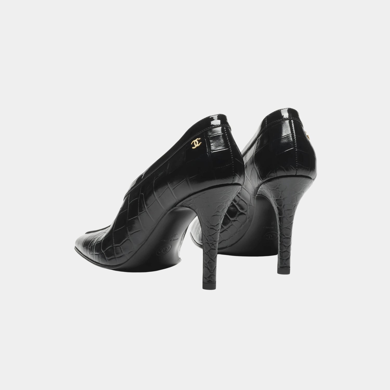 Chanel Pumps in Crocodile Embossed Calfskin &amp; Patent Calfskin, Black, Back