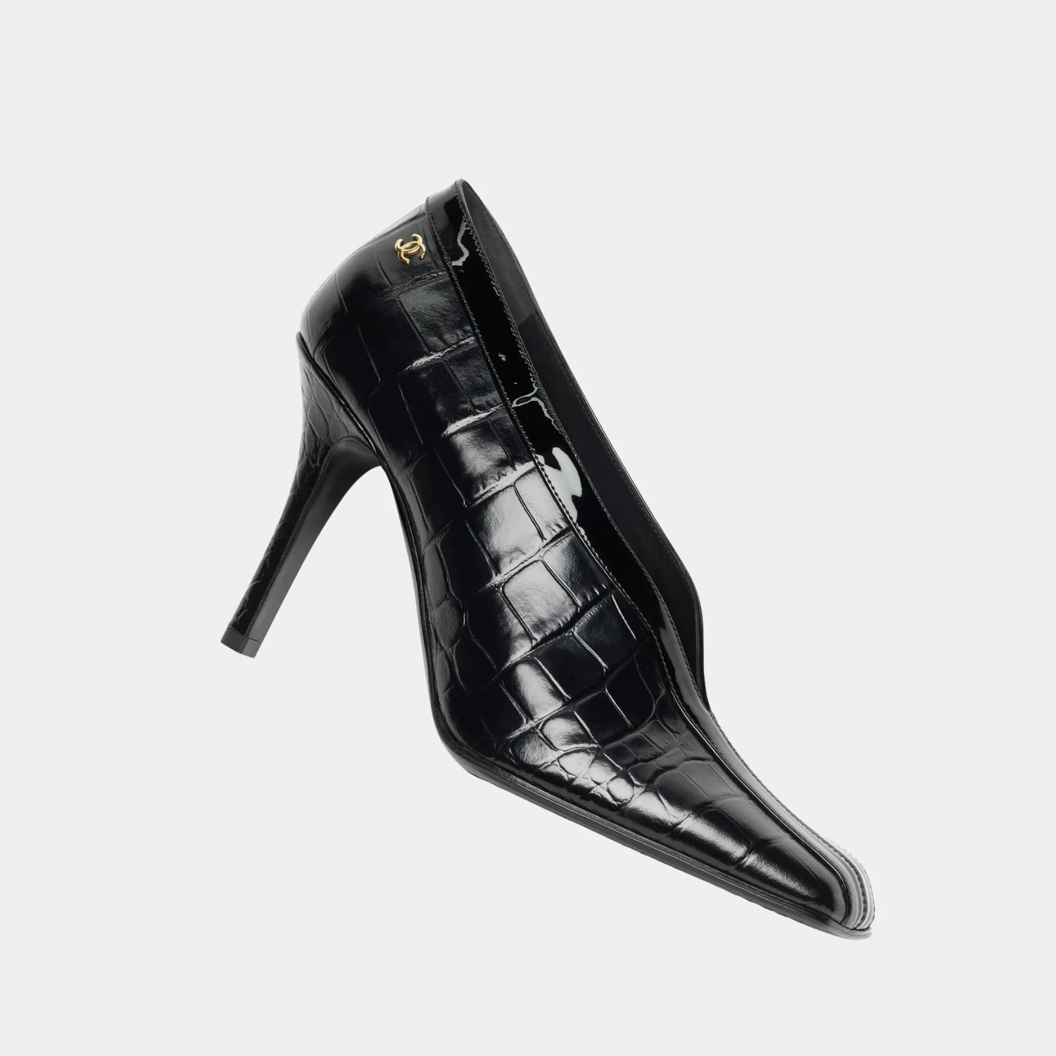 Chanel Pumps in Crocodile Embossed Calfskin &amp; Patent Calfskin, Black, Front