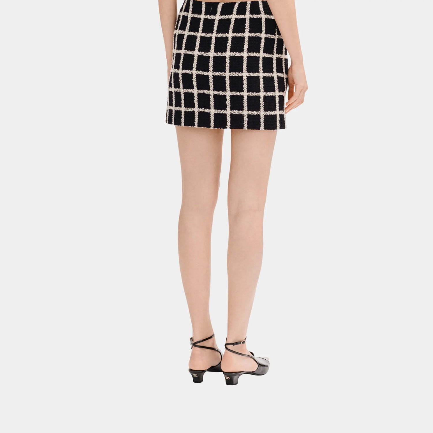 Chanel Short Skirt in Black and White Wool Tweed, Back