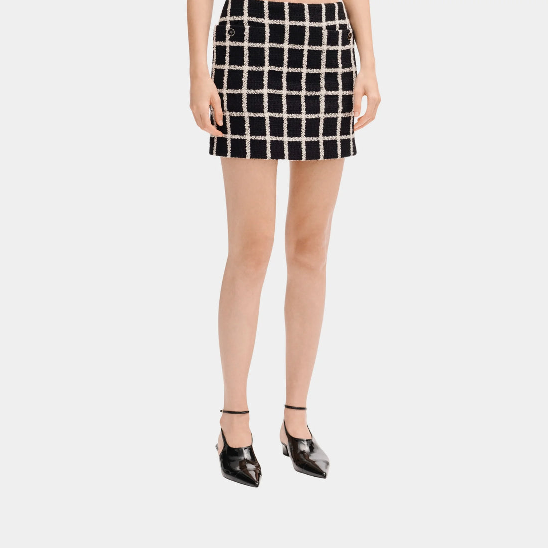 Chanel Short Skirt in Black and White Wool Tweed, Front