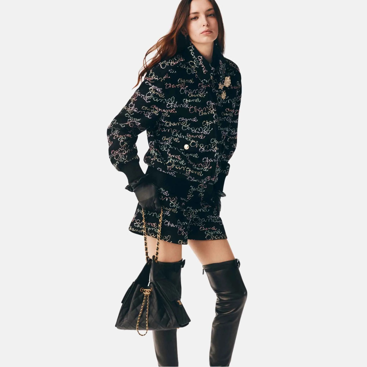 Shorts in Embroidered Wool Crepe