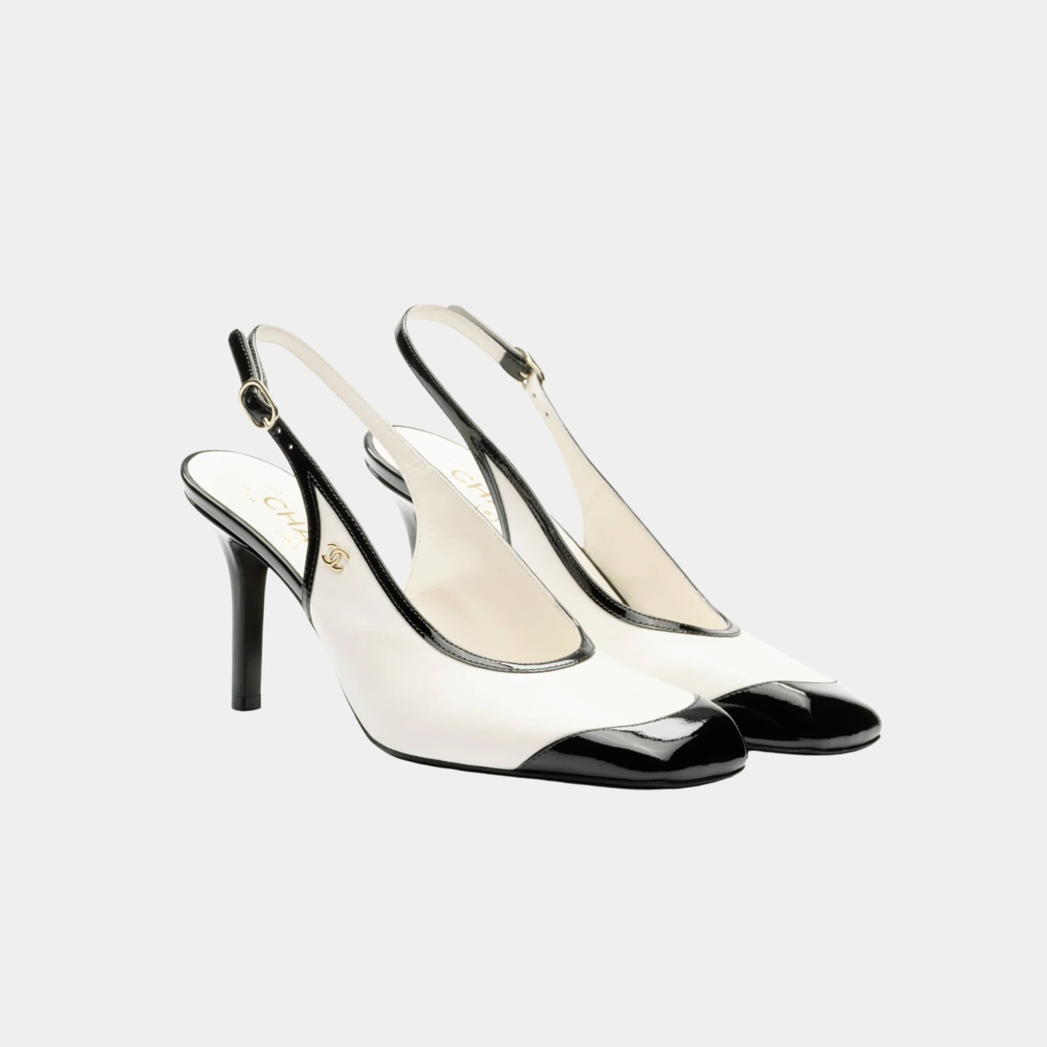 Chanel Slingbacks in Suede Kidskin &amp; Patent Calfskin, White Black, Front