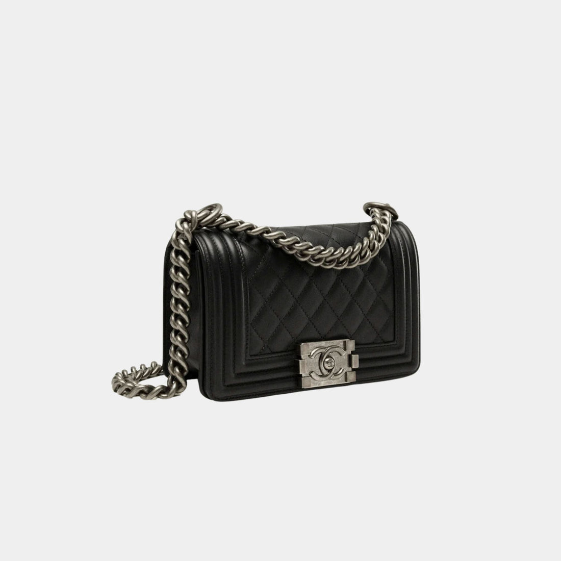 Chanel حقيبة يد Boy صغيرة من Chanel، جلد عجل، تشطيب معدني روتينيوم، أسود، من الجانب