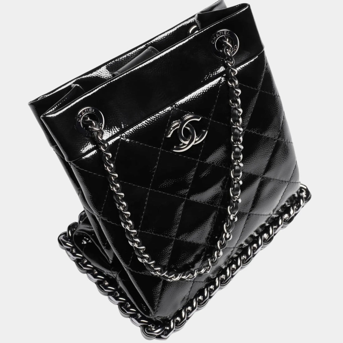 Chanel Small bucket bag Crumpled patent calfskin & metal Black, Side
