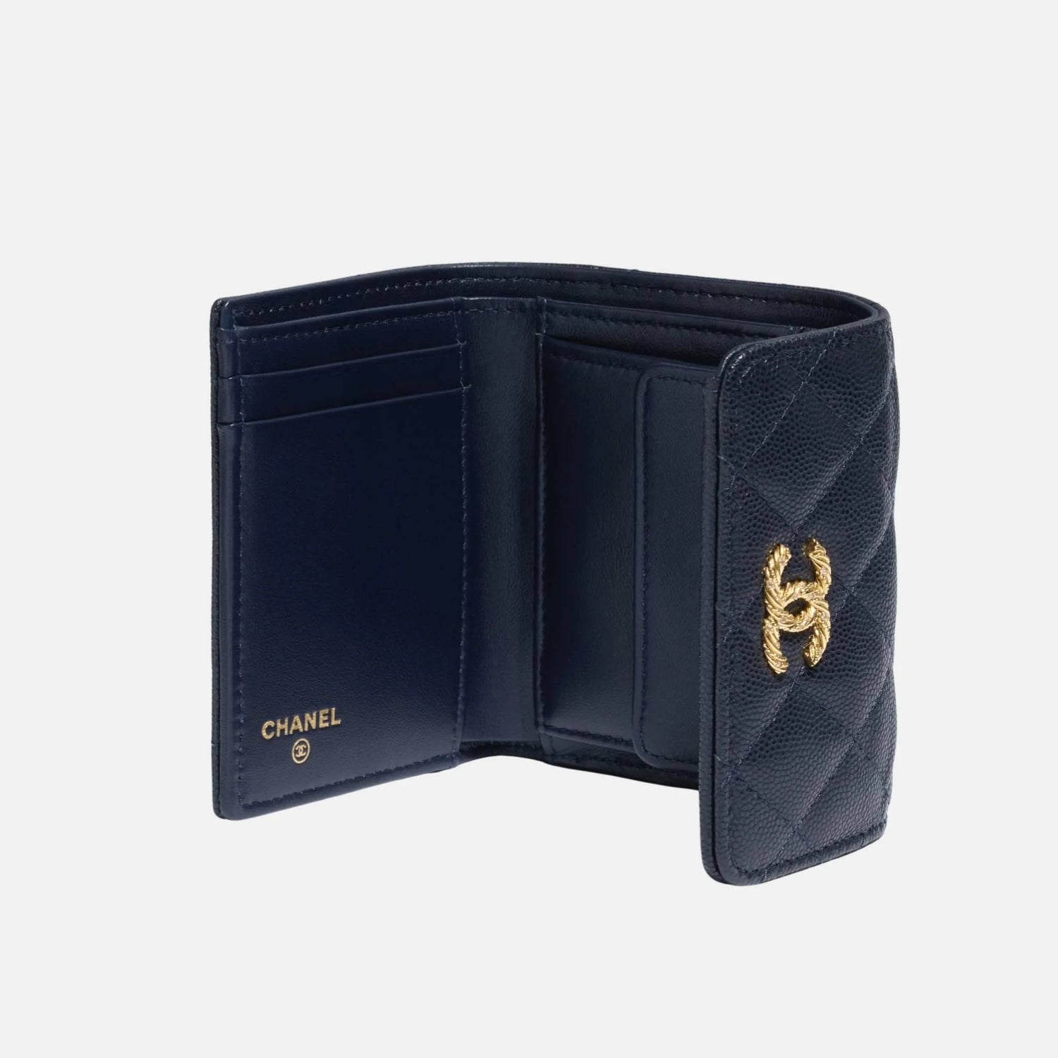 Chanel Small Double Wallet in Shiny Grained Calfskin in Dark Blue, Inside