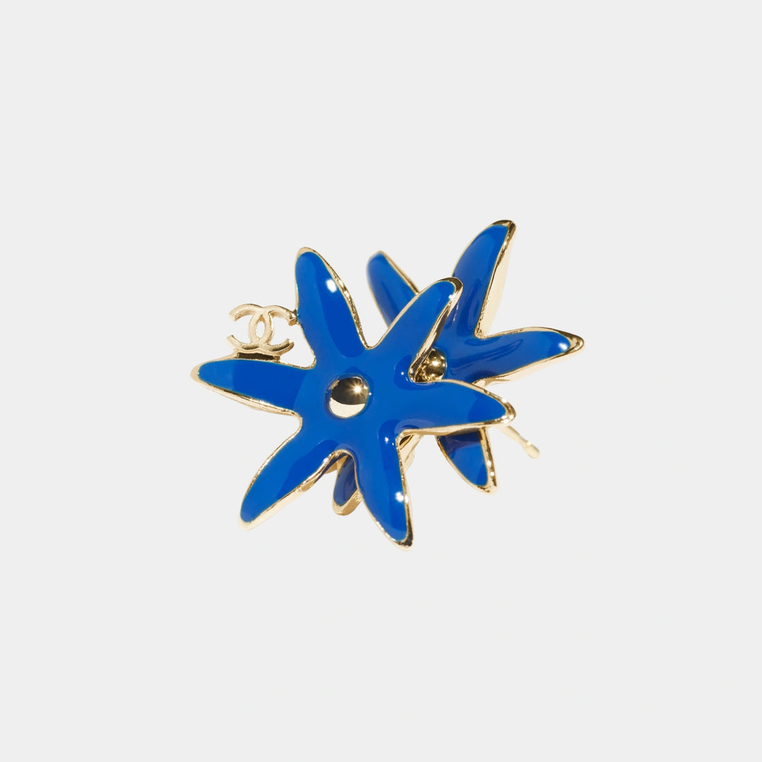 Chanel Star Flower Stud Earrings in Metal & Resin, Gold & Blue, Close