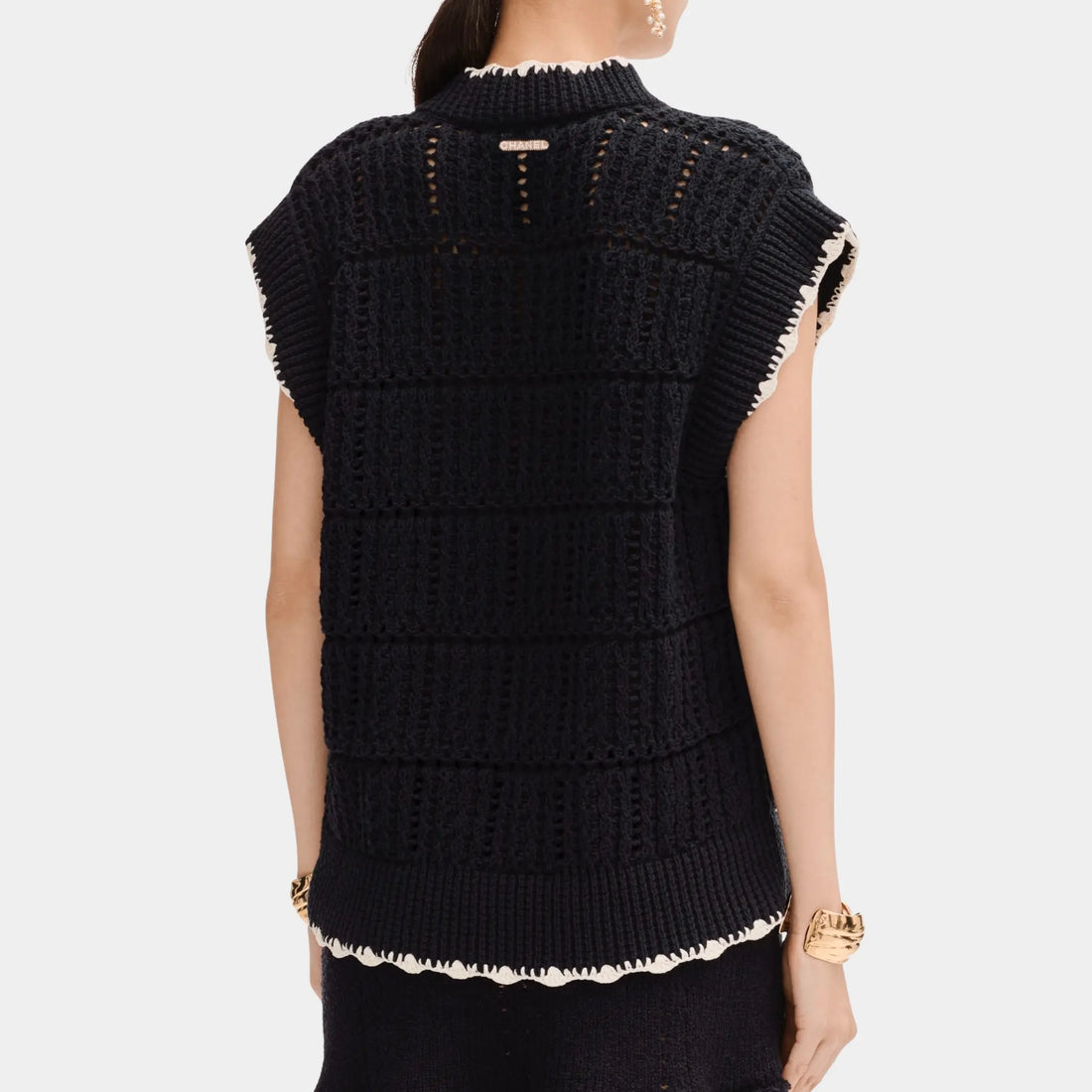 كنزة Chanel سوداء من القطن، خلفي