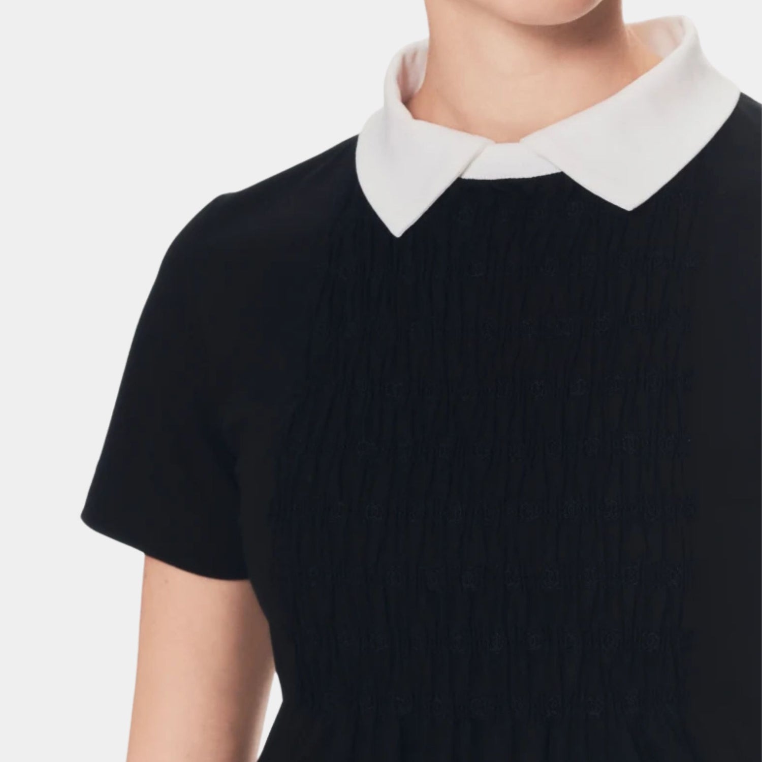 Chanel T-Shirt Cotton Black and White, Close