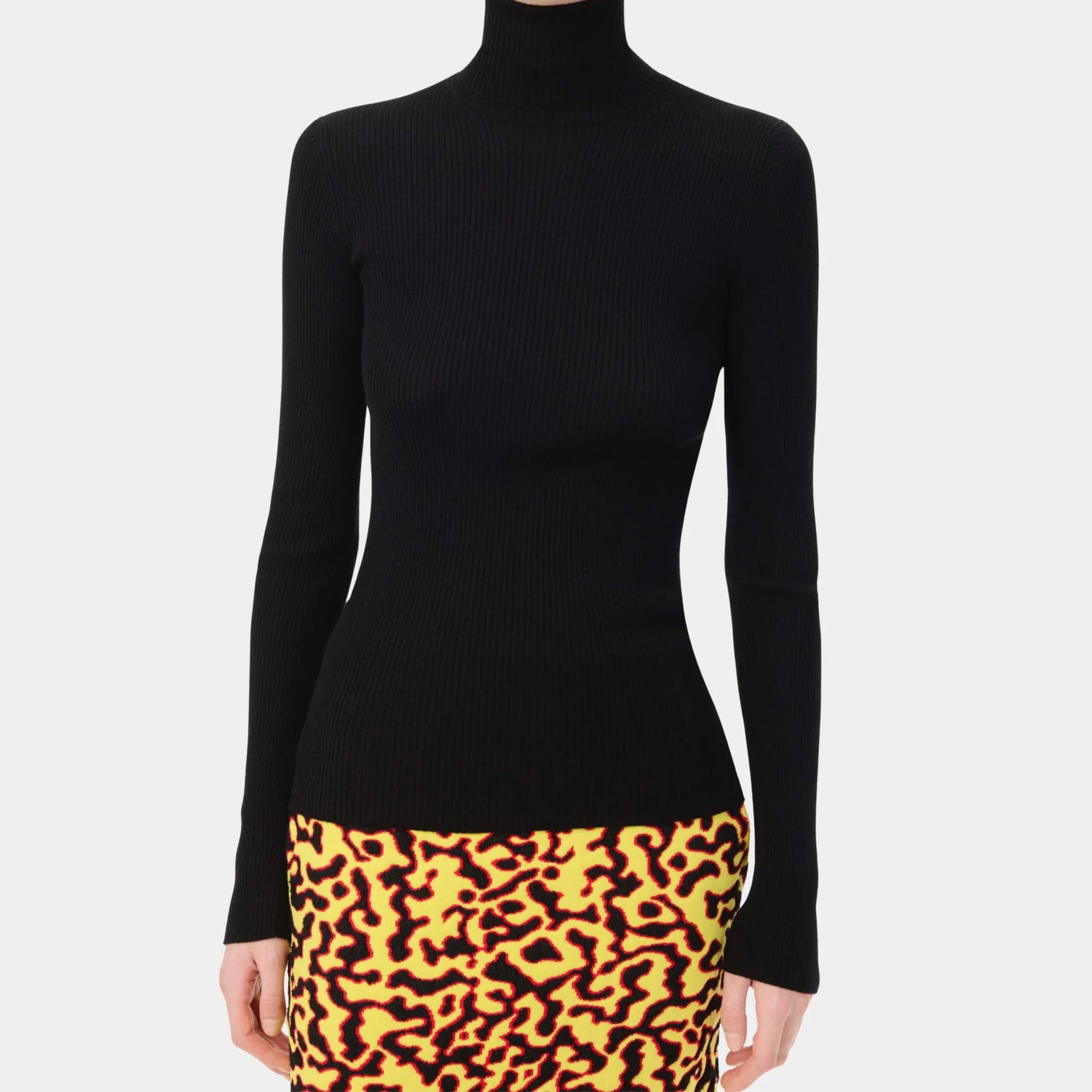 Chanel Turtleneck Pullover in Black Cashmere &amp; Silk, Front