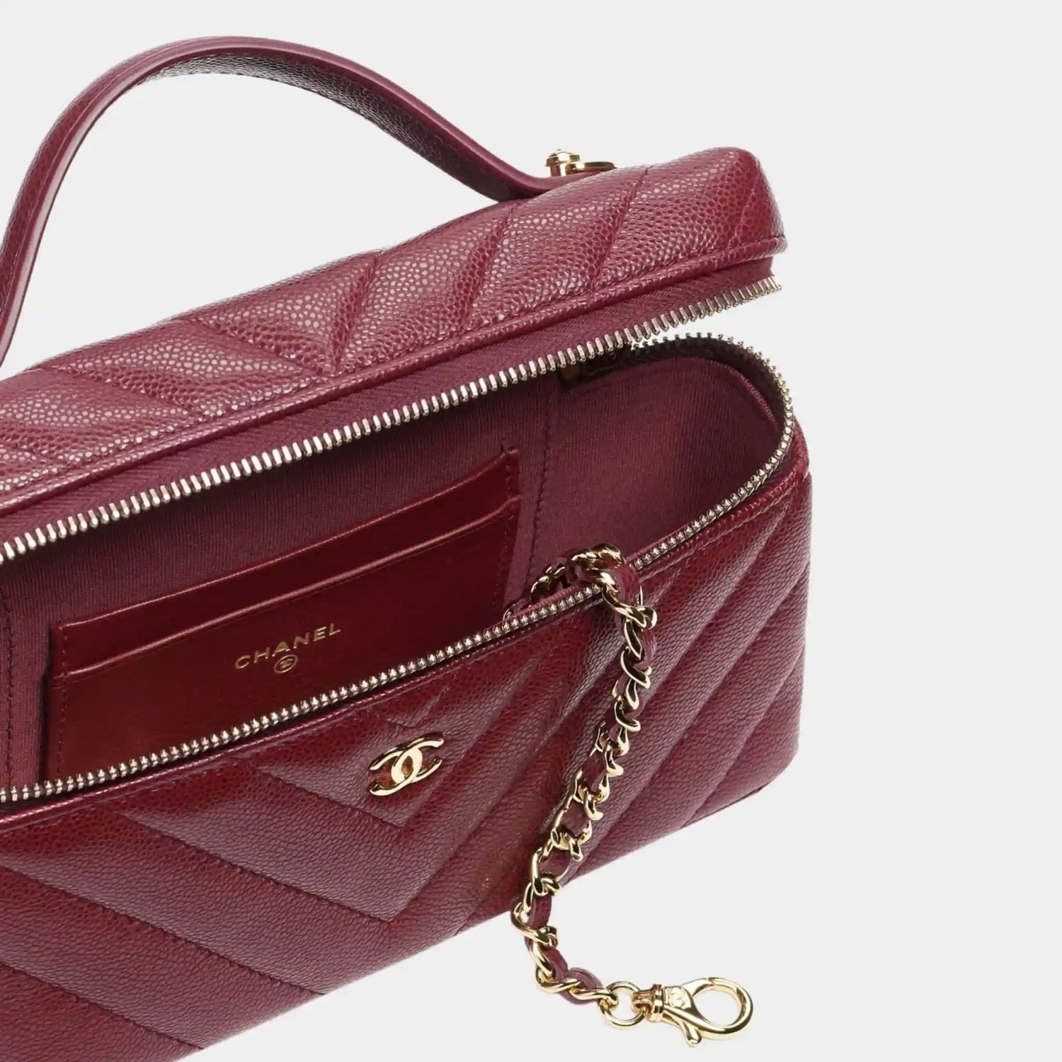 Chanel Vanity with Chain Grained Shiny Calfskin &amp; Gold-Tone Metal, Top