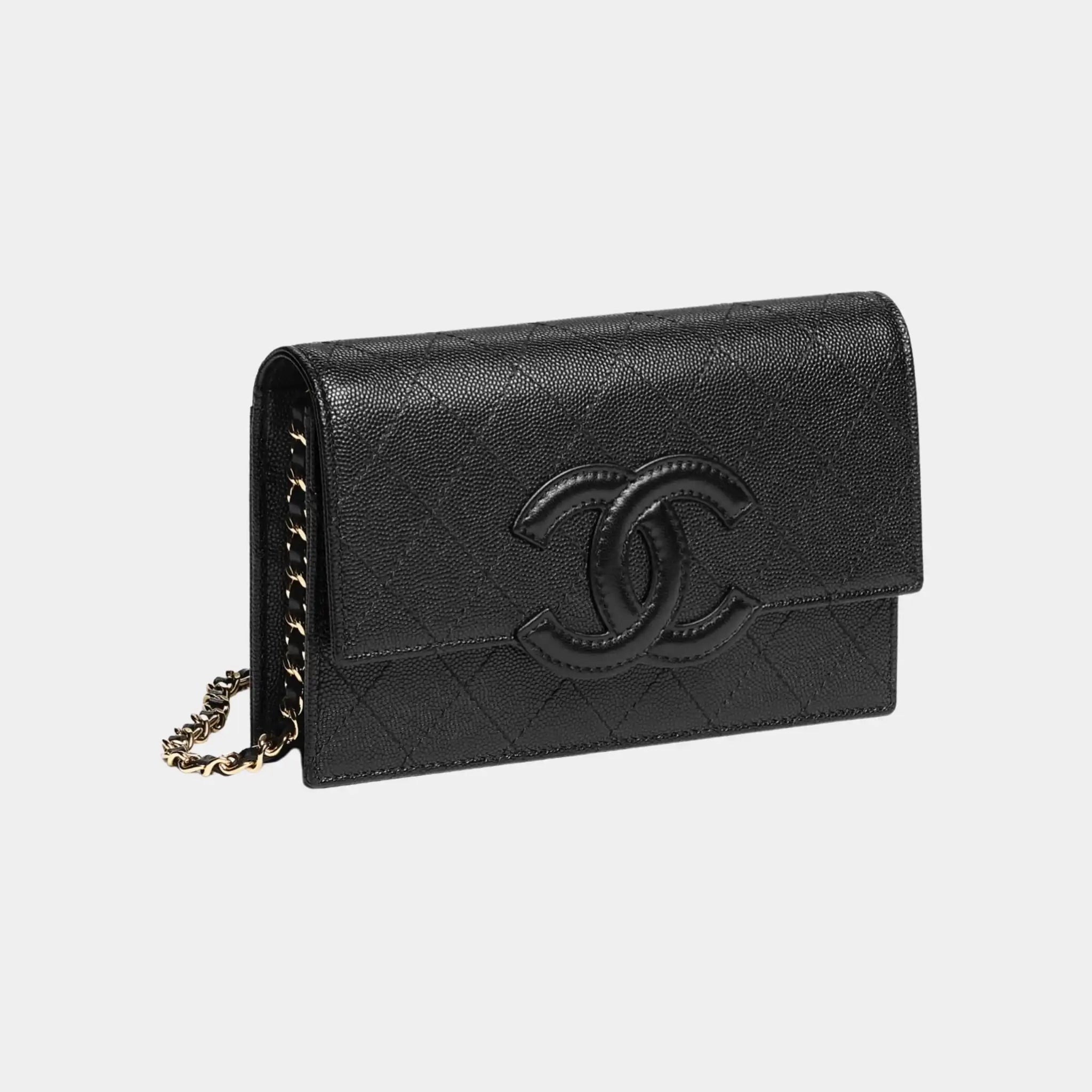 Chanel Wallet on Chain in Black Shiny Grained Calfskin &amp; Lambskin, Front, Side