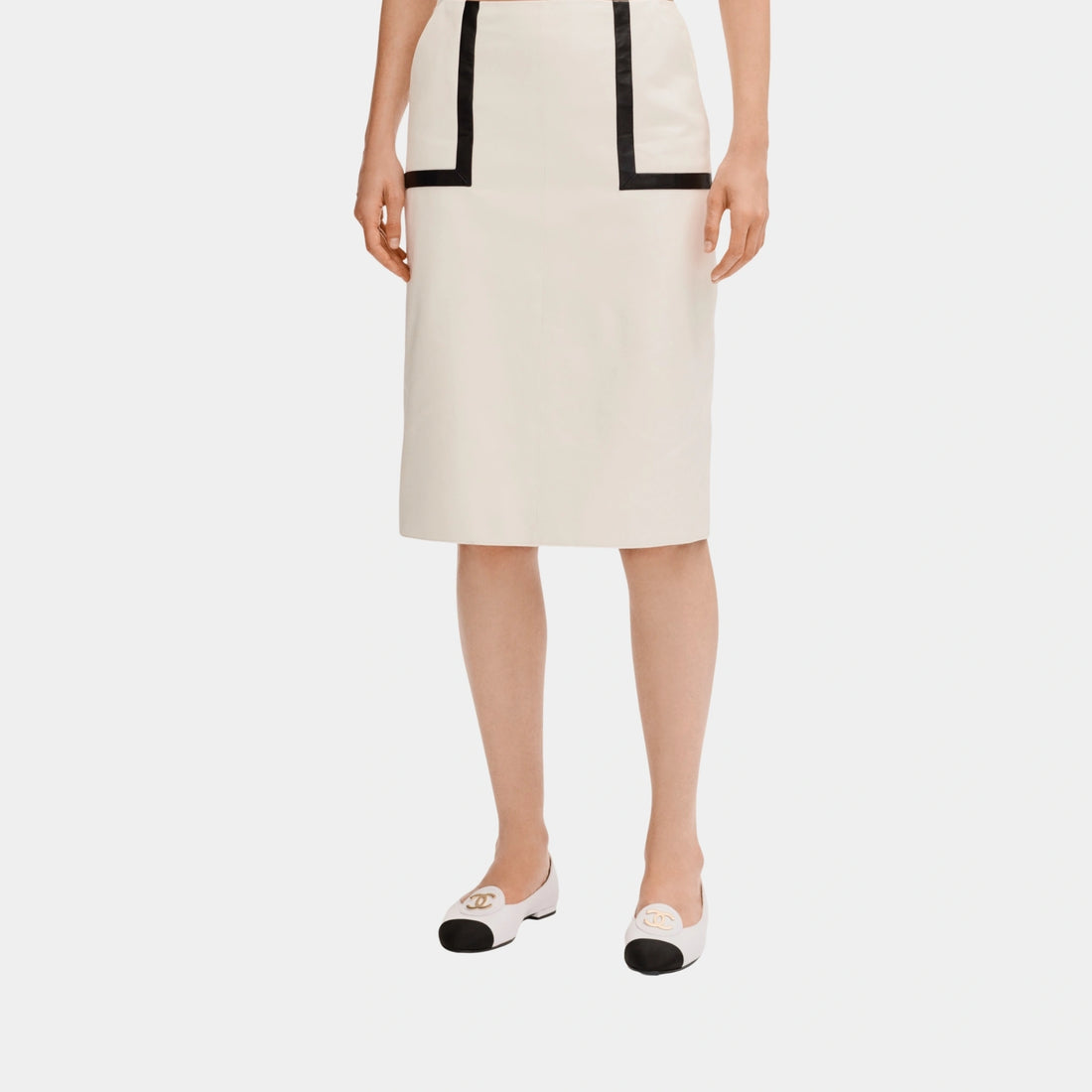 Chanel White and Black Skirt in Lambskin, Front