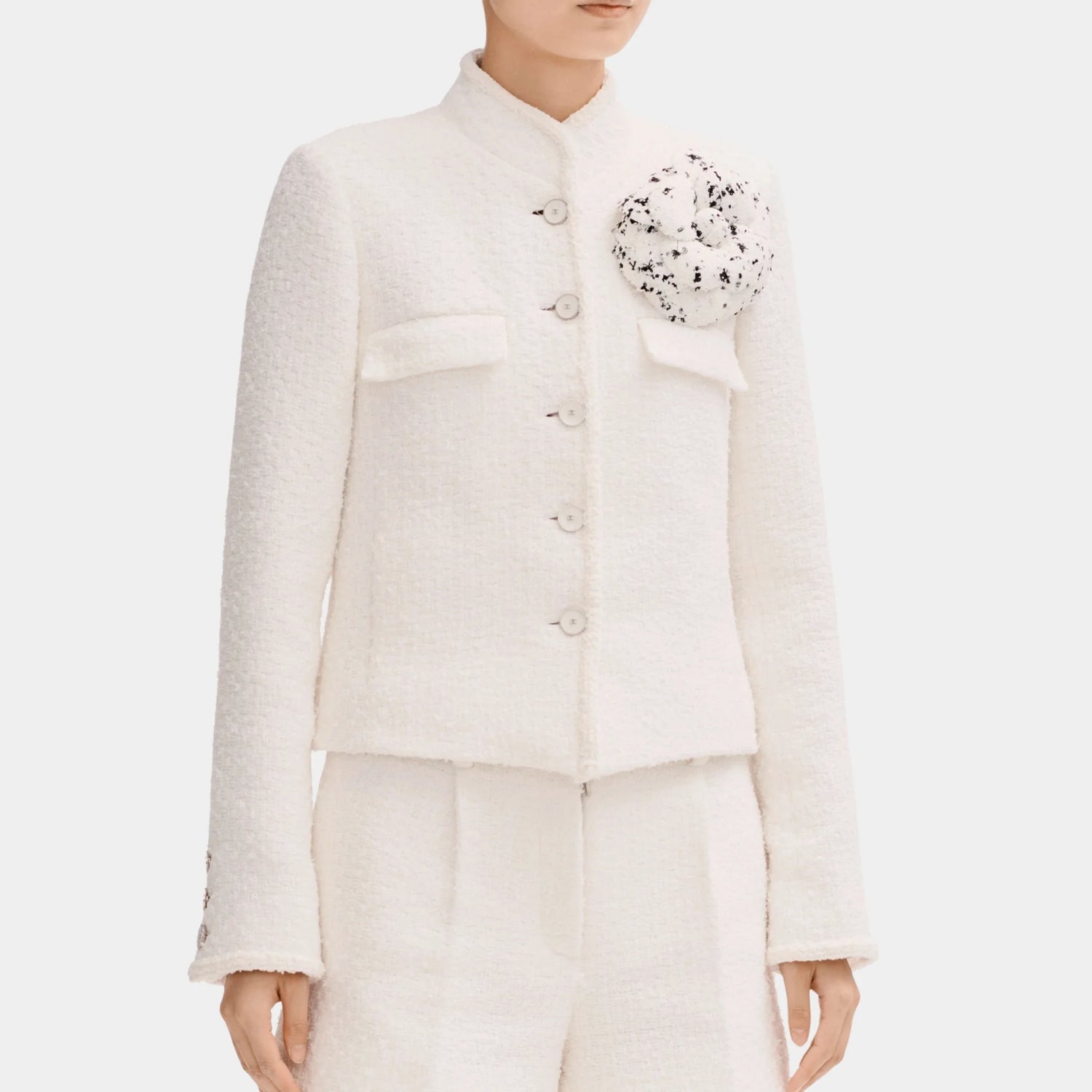 Chanel White Jacket in Tweed, Front