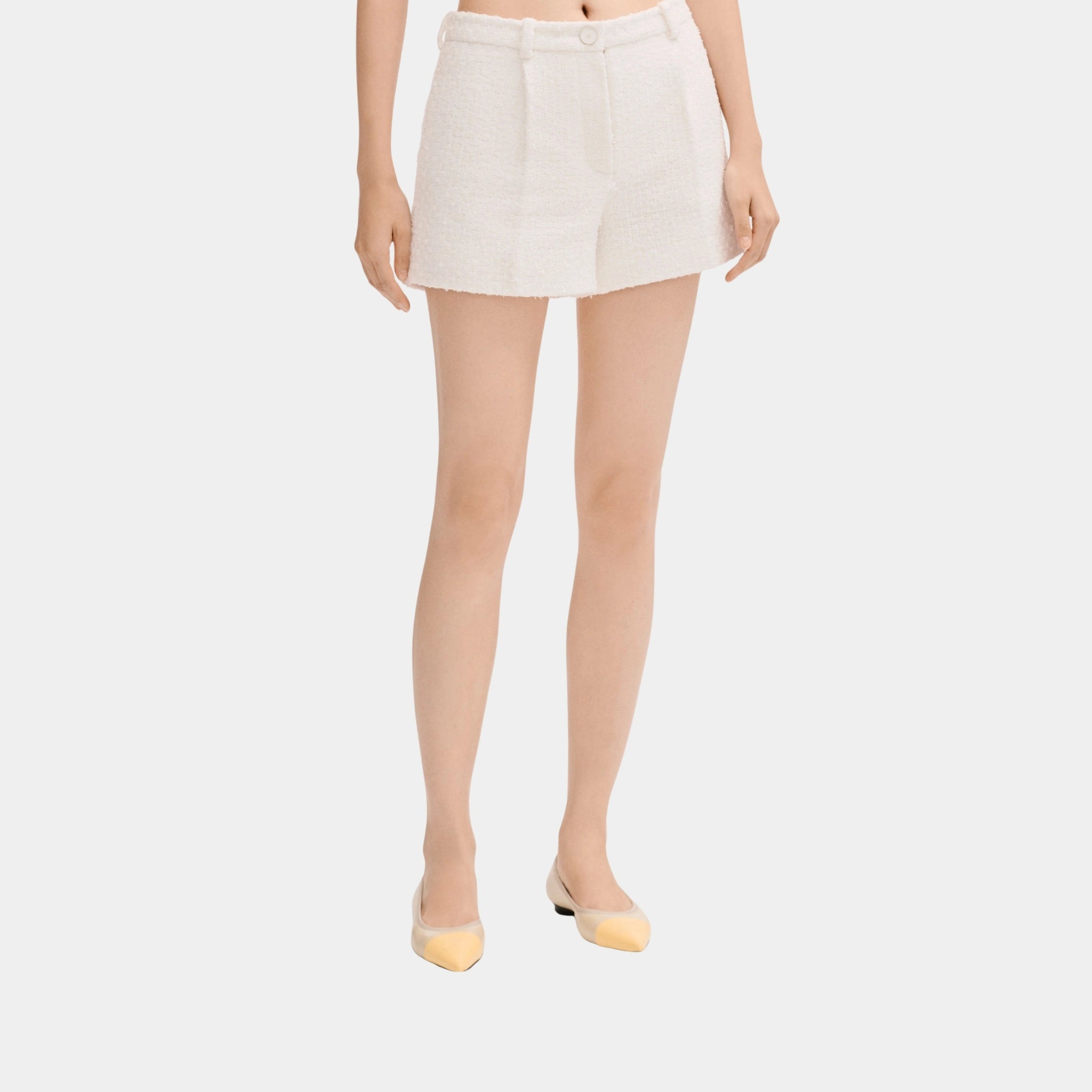 Chanel White Shorts in Tweed, Front