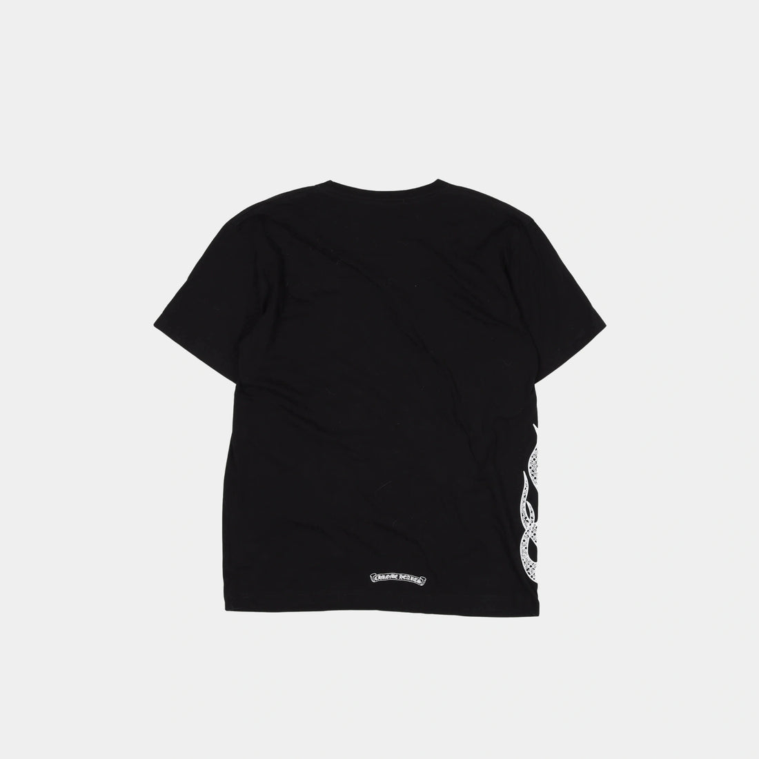 تي شيرت Chrome Hearts Flames أسود بجيب، من الخلف