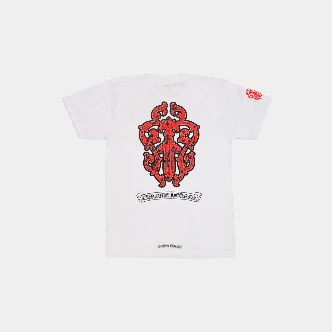 alt
تي شيرت جيب أبيض وأحمر بخنجر Chrome Hearts، من الخلف