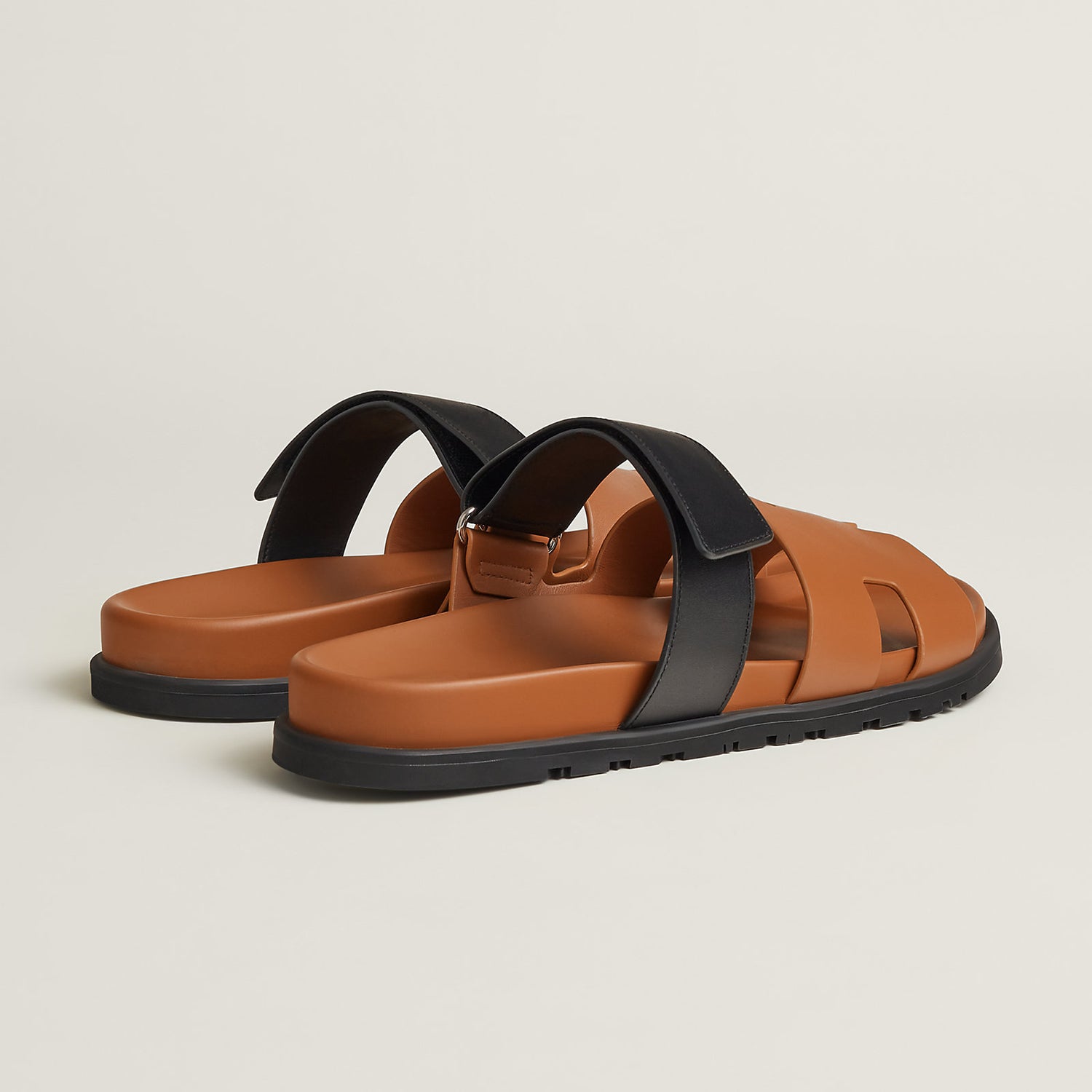 Chypre Sandal - Natural Black