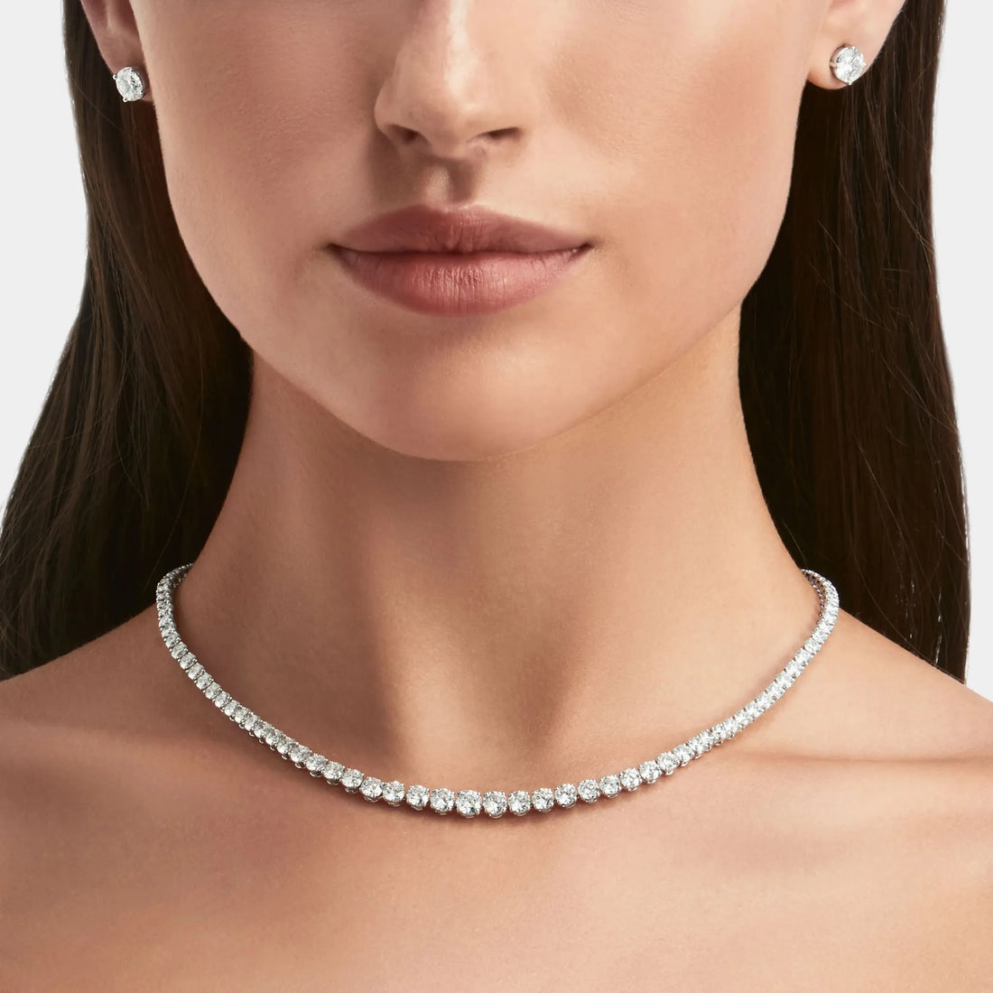Classic Graff Round Diamond Necklace, Model