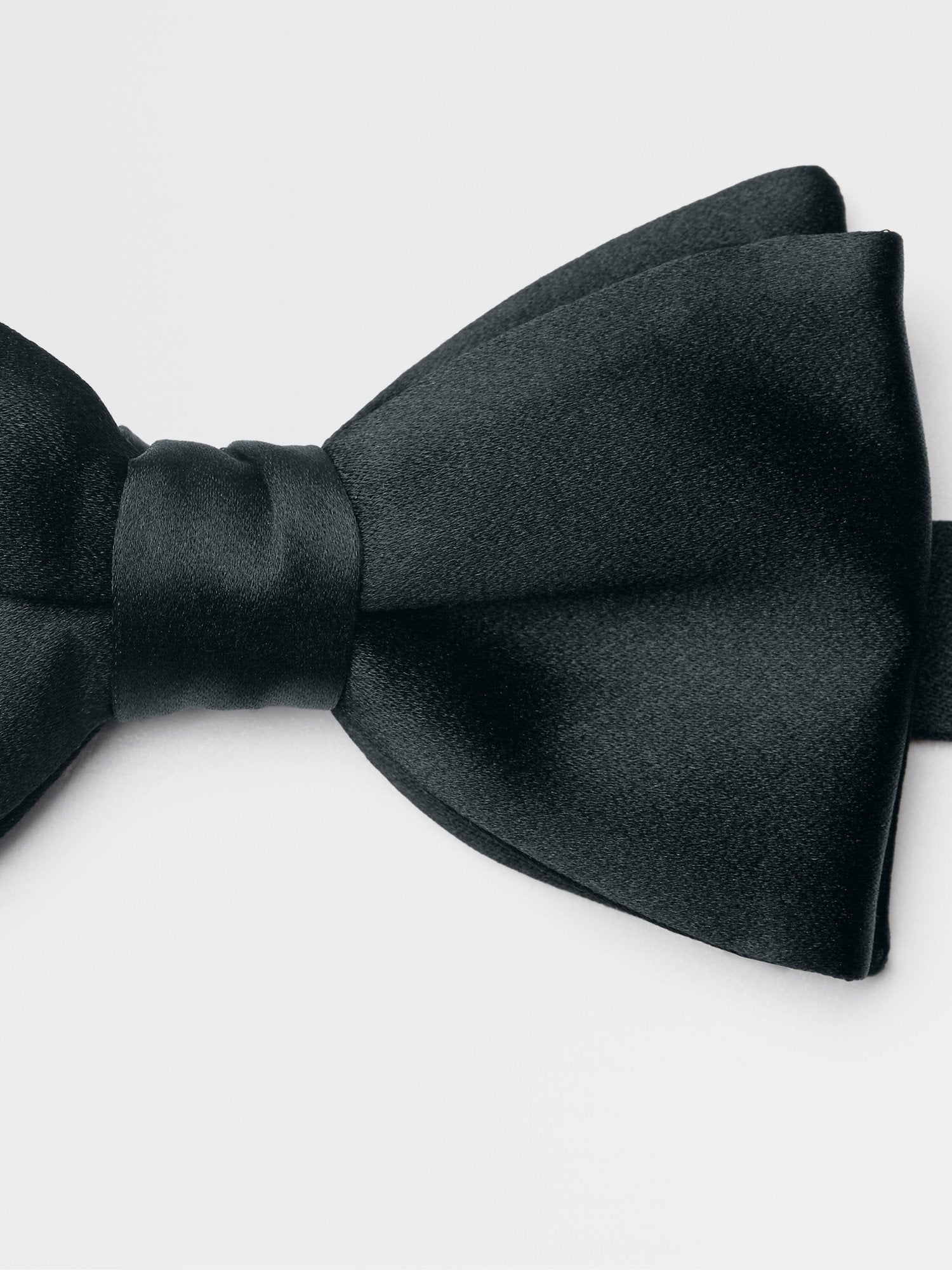 Silk Bowtie