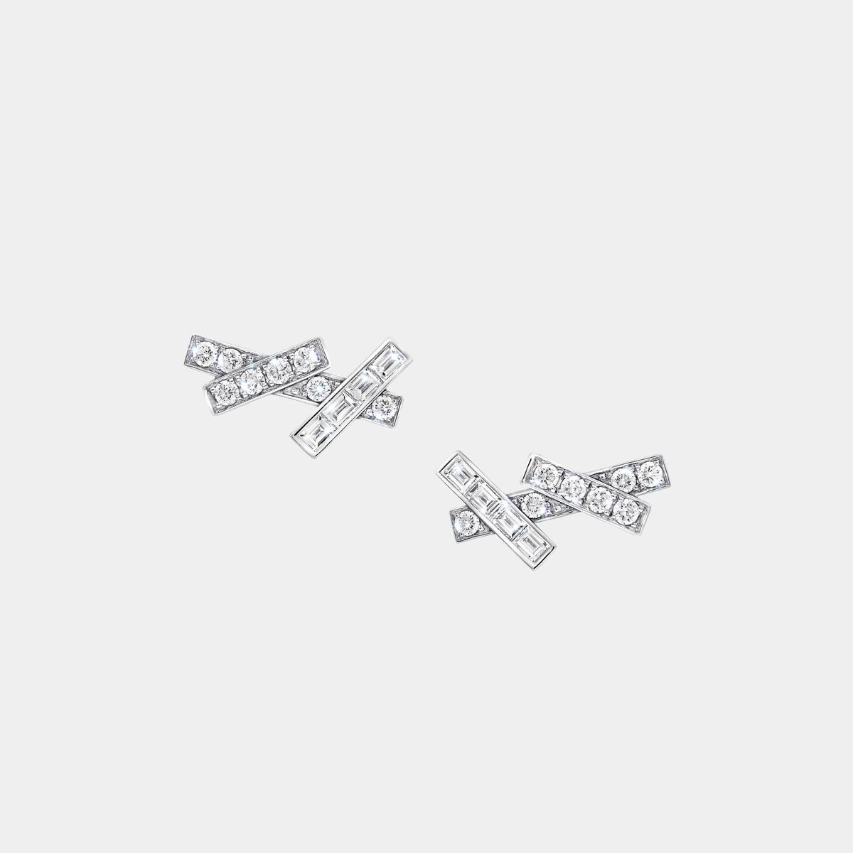 Threads Diamond Mini Earrings
