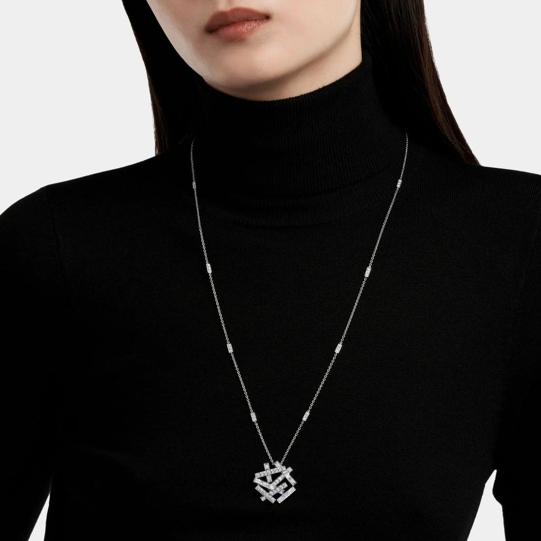 Graff Threads Long Diamond Pendant, White, Gold, Model