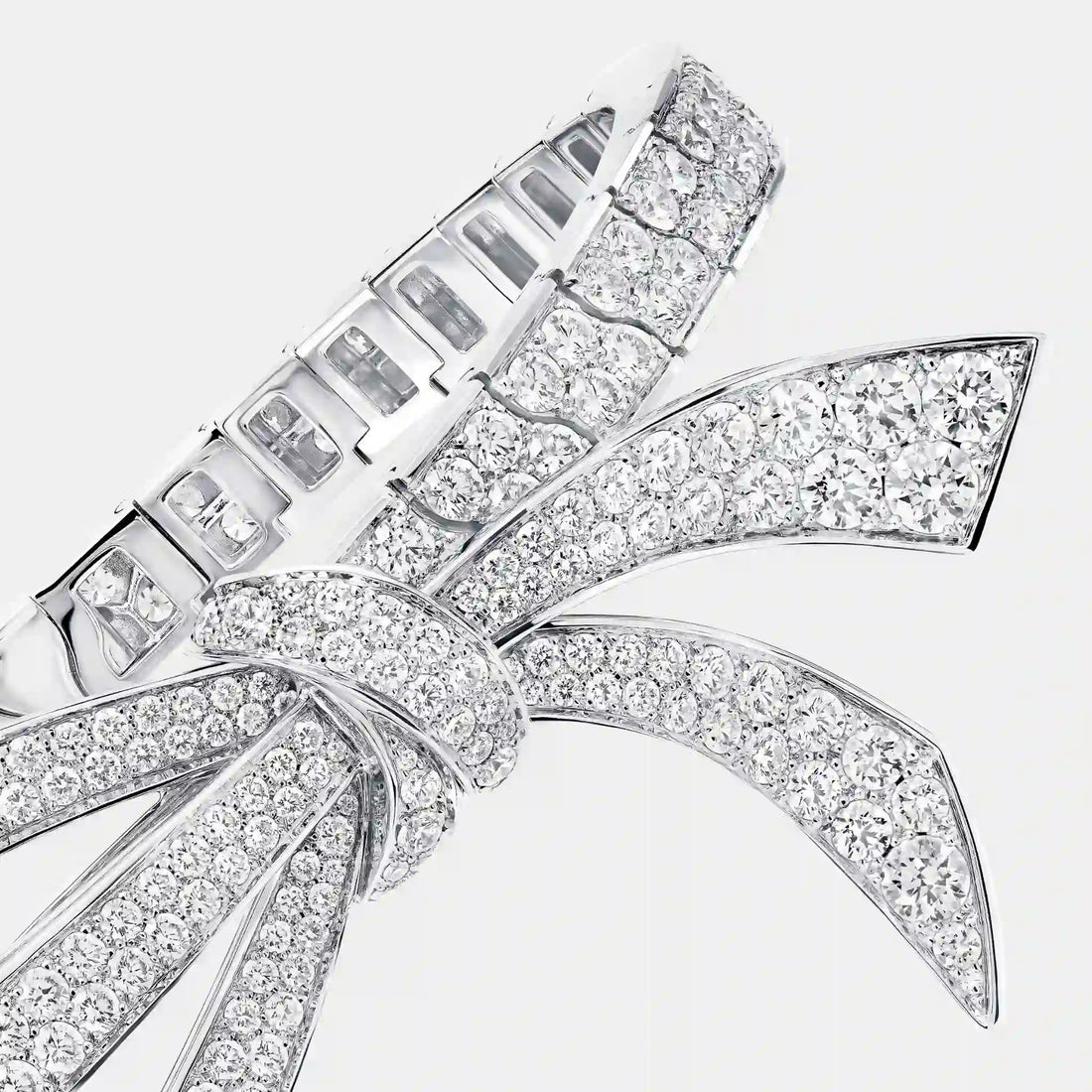 Graff Tildas Bow Diamond Bracelet, Close