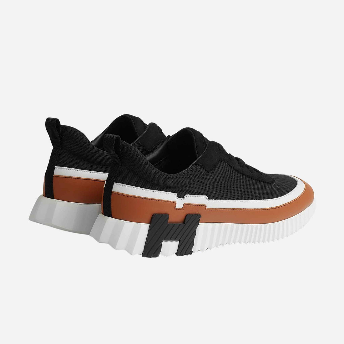 alt
سنيكر Bouncing من Hermès من جلد العجل المحاك والشمواه للرجال، متعدد الألوان نوير، من الخلف