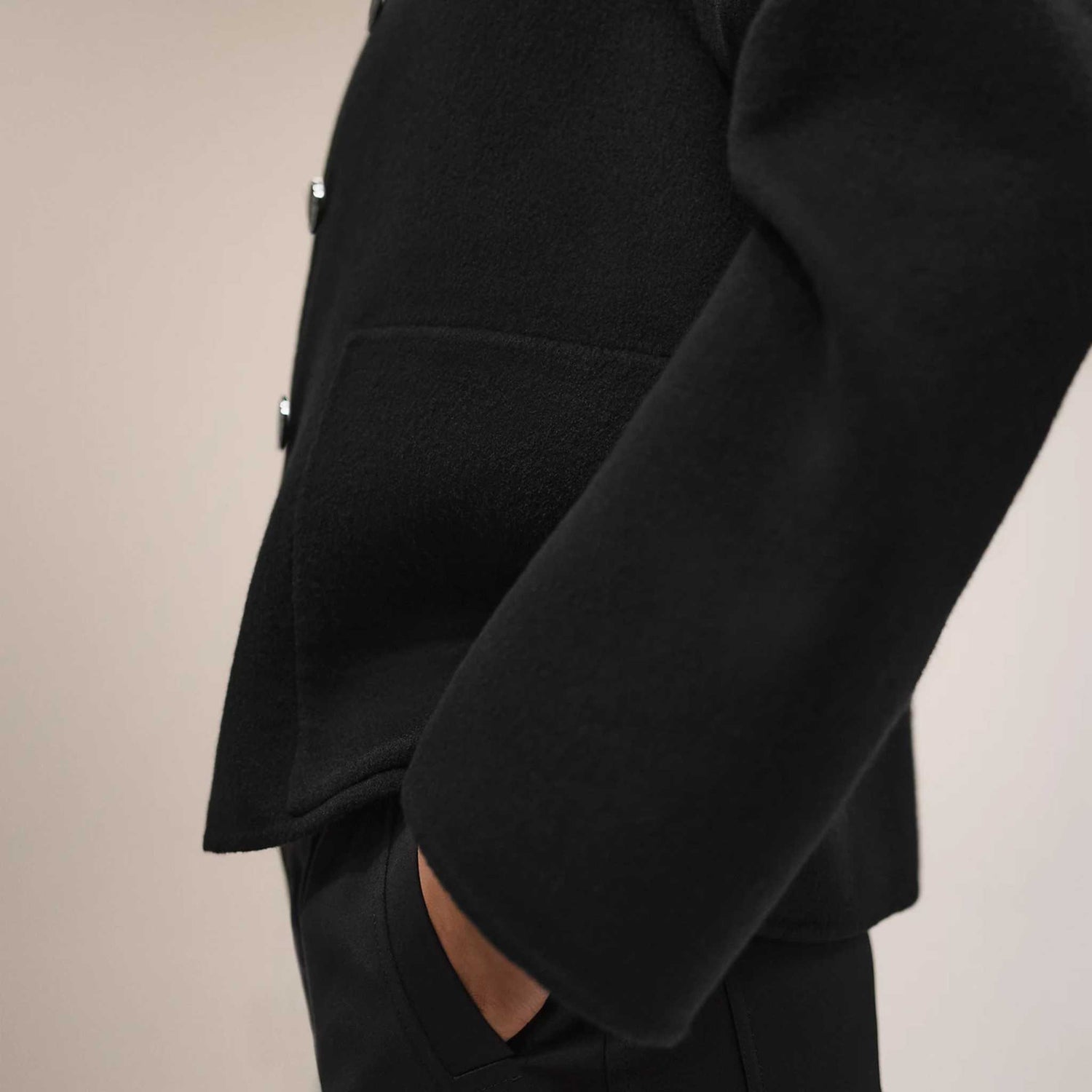 Hermes Cashmere Jacket Nior, side, Model