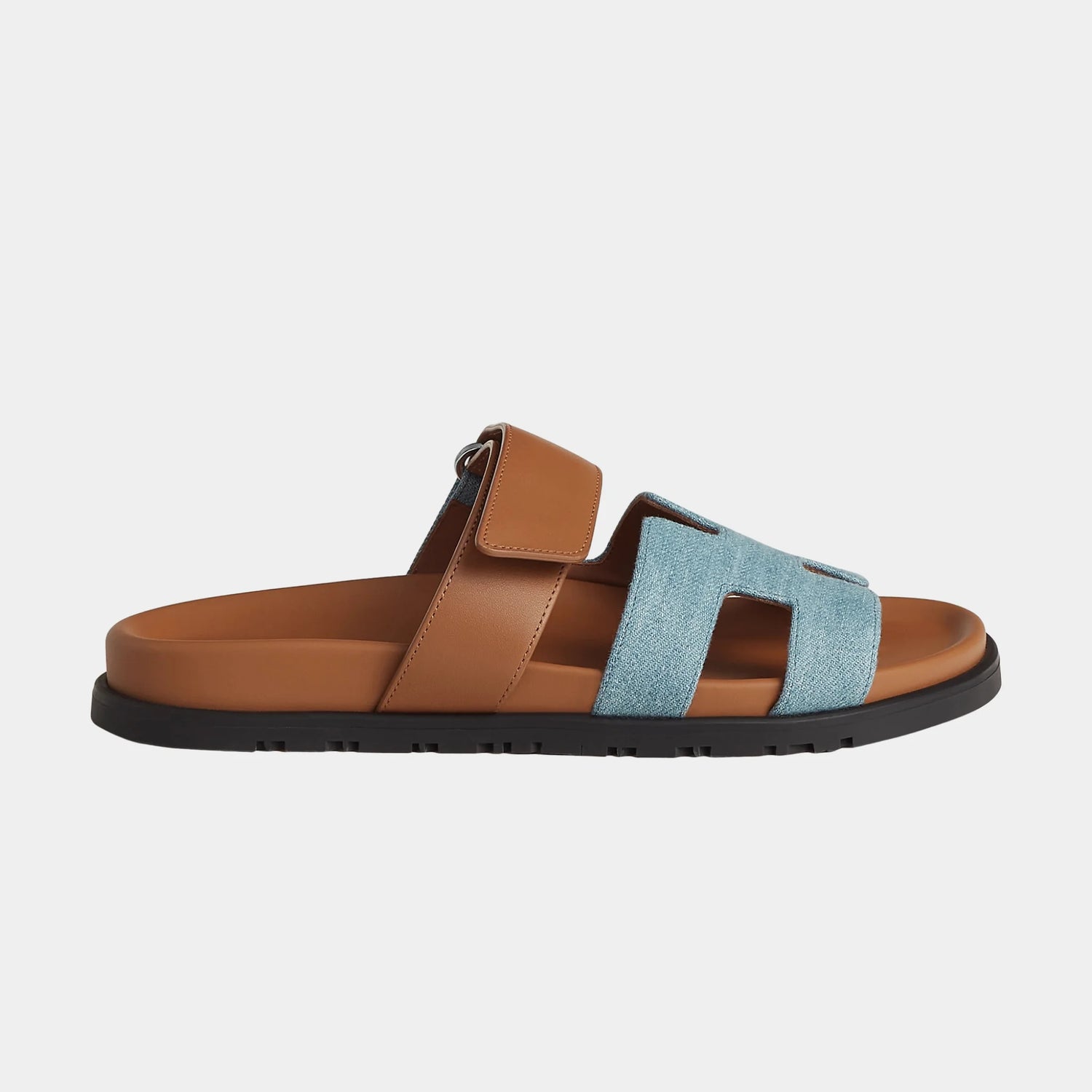 Hermes Chypre Sandals in Denim and Calfskin Women, Bleu Clair, Naturel, Side