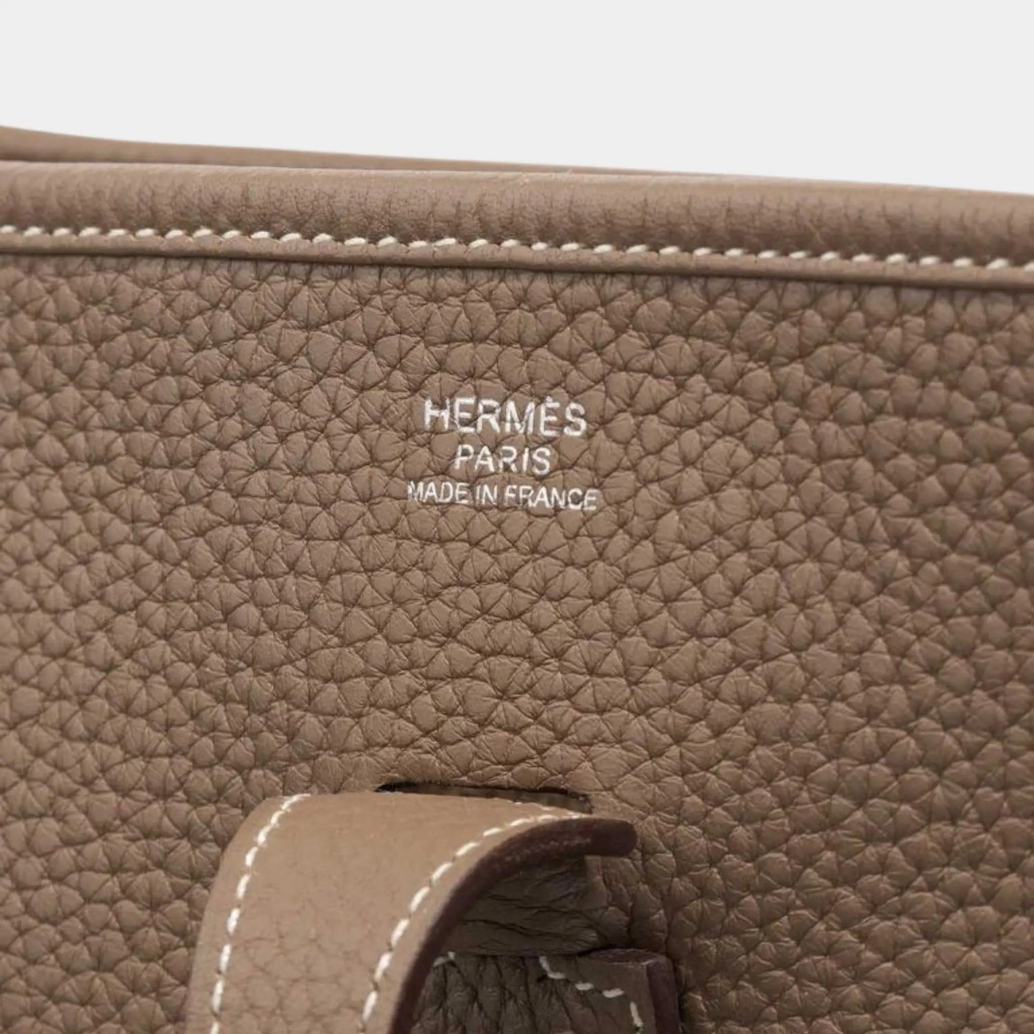 Hermes Evelyne 29 Taurillon Clemence Etoupe GHW, closeup