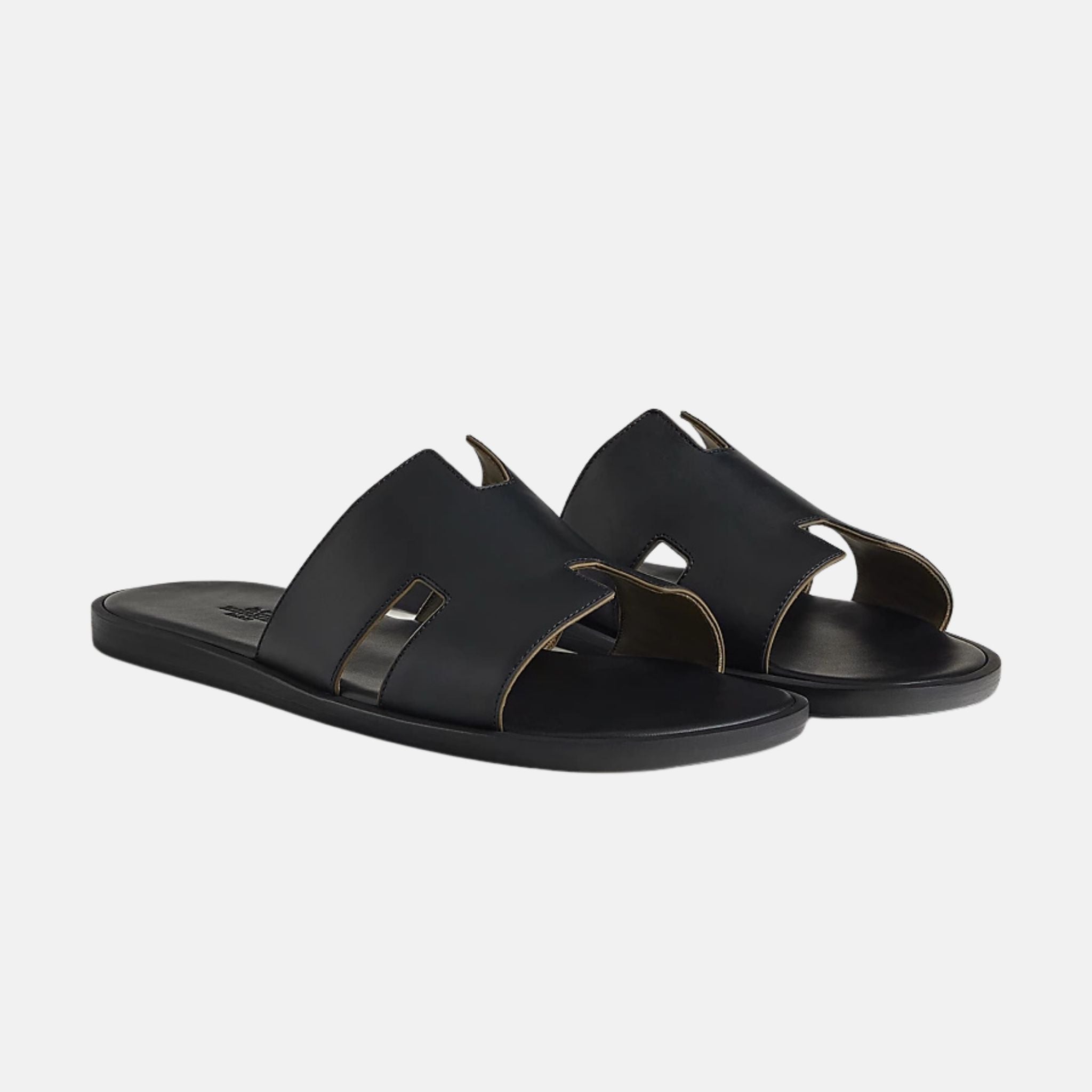 Hermes Izmir Sandal In Calfskin And Nappa Leather, Noir Vert Toundra, Front