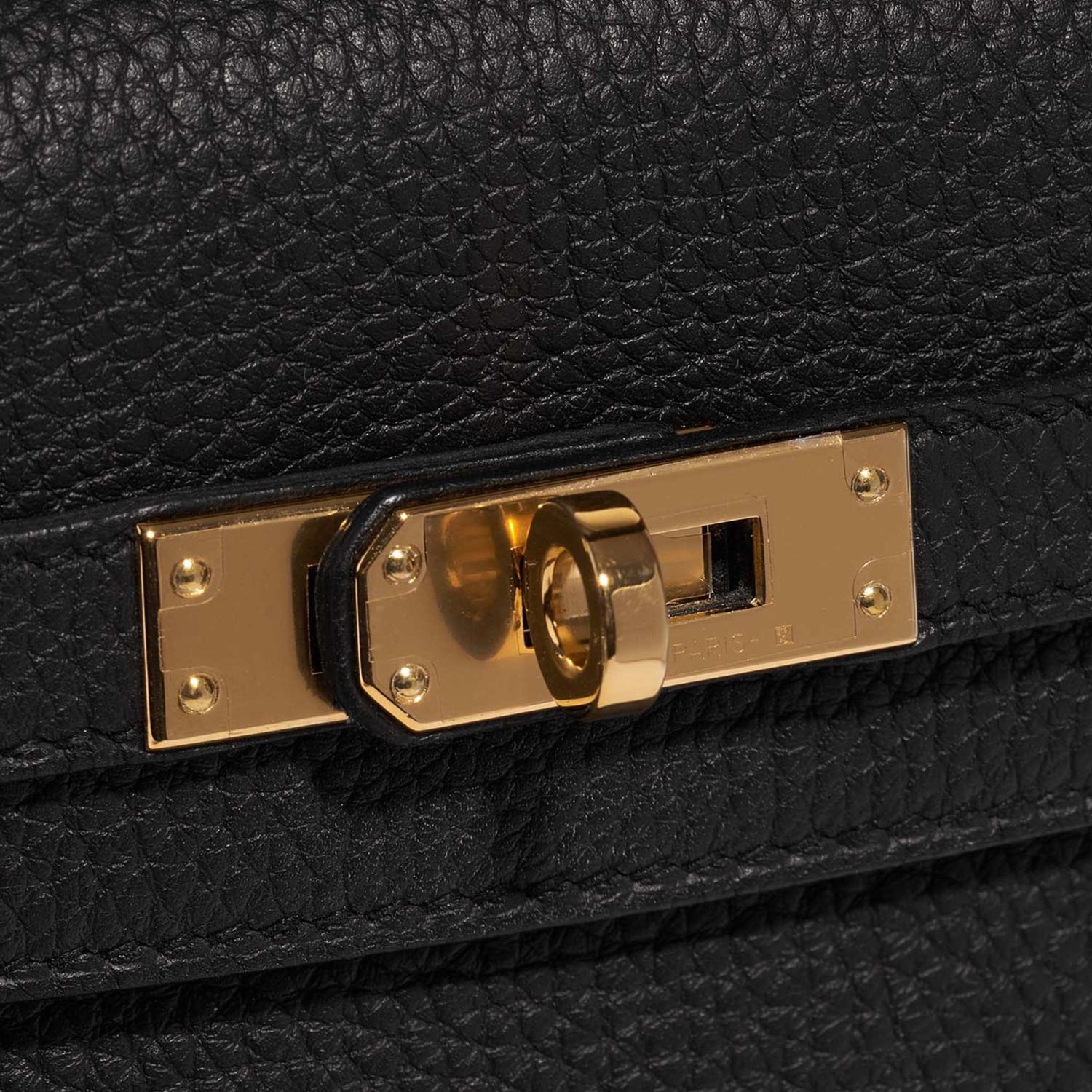 Hermes Kelly 25 Togo Black, Lock, Gold Hardware, Closed, Closeup