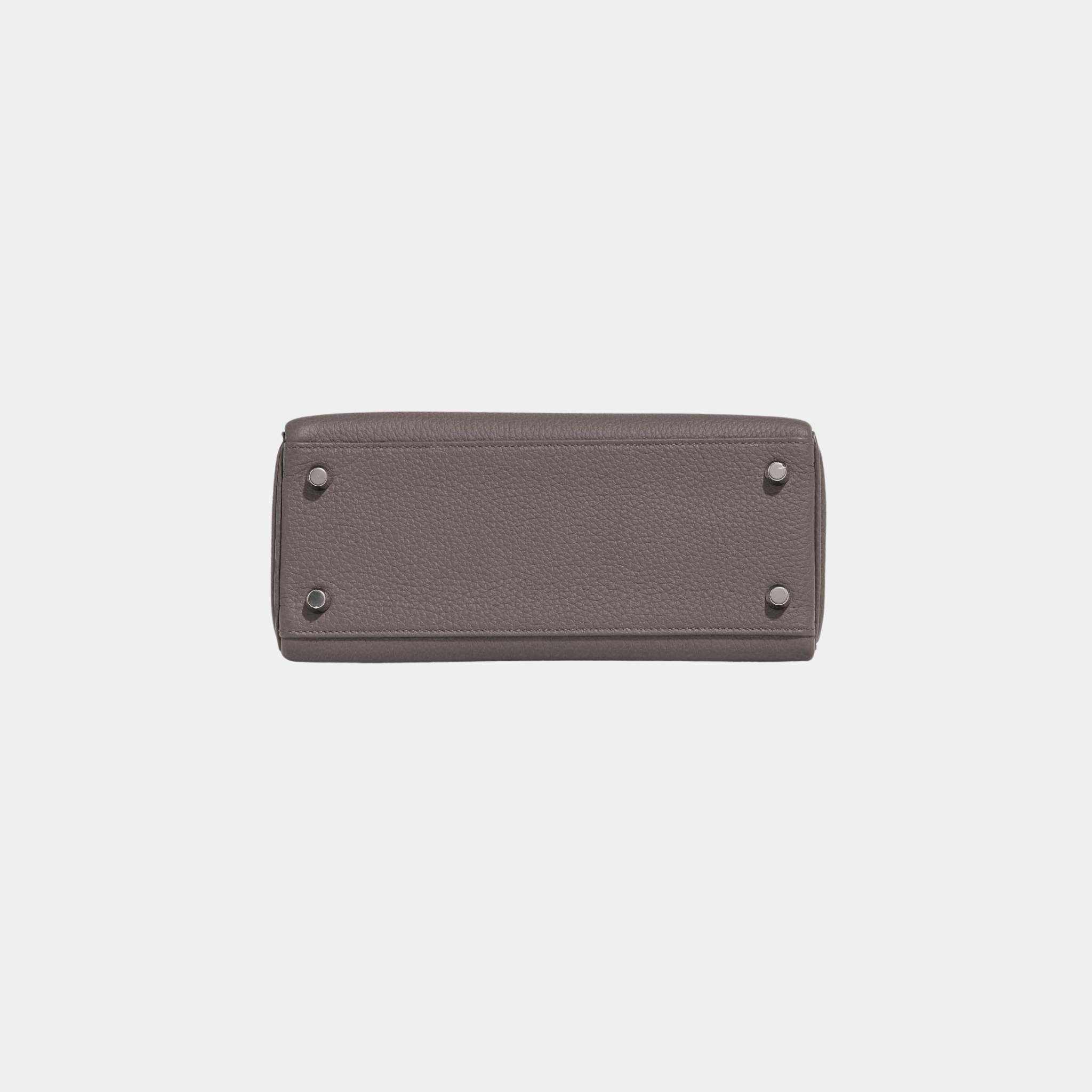 Hermes Kelly 25 Togo Etain PHW, Bottom