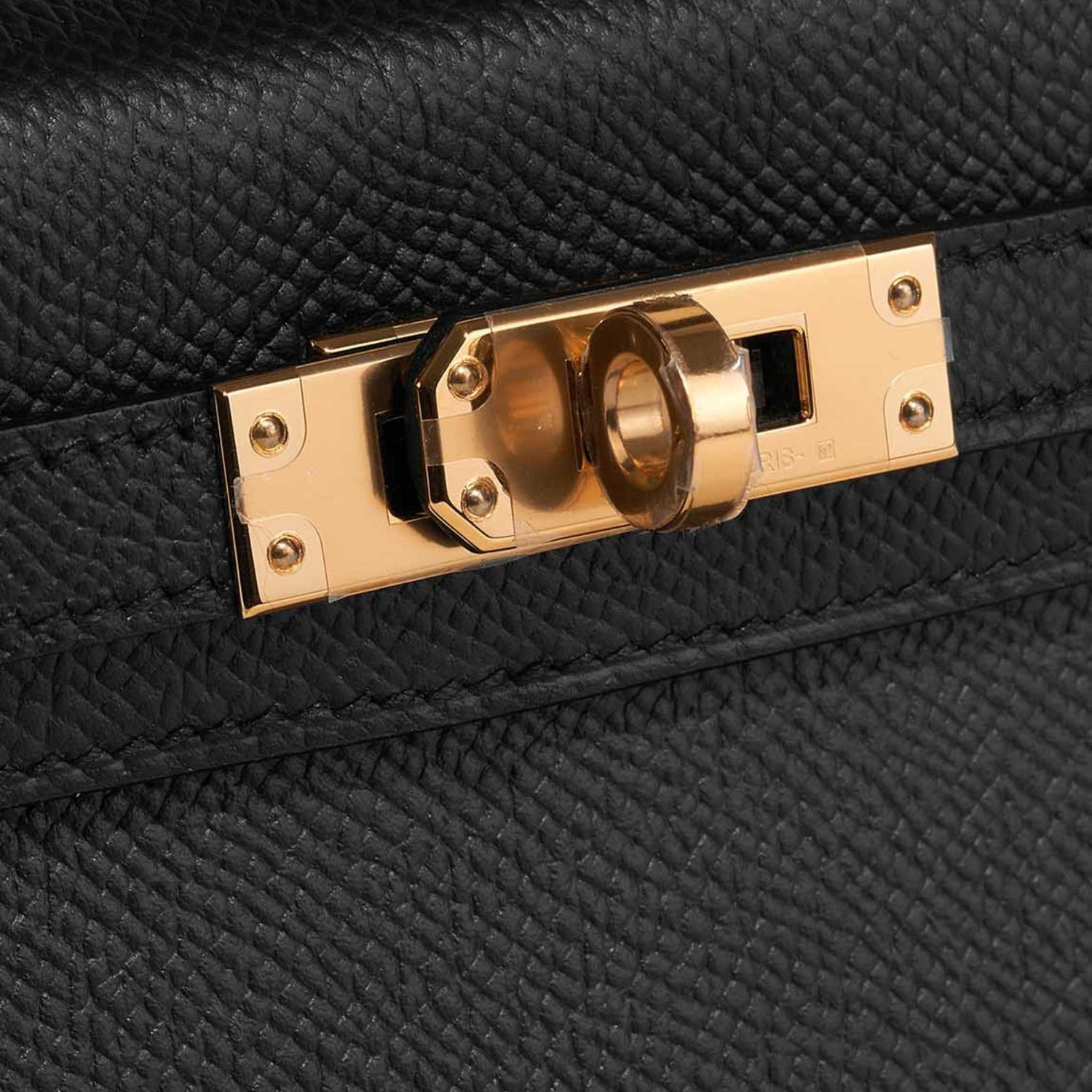 Hermes Kelly Mini Epsom Black GHW, Lock, Gold Hardware, Closeup