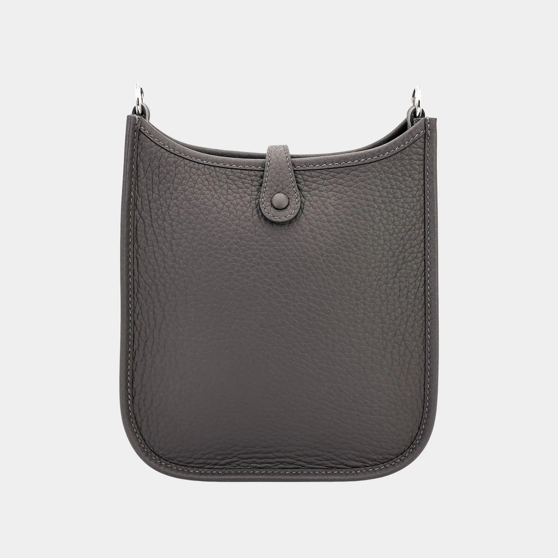 alt
Hermes Neo Evelyne TPM Clemence برونزي داكن PHW، الخلف
