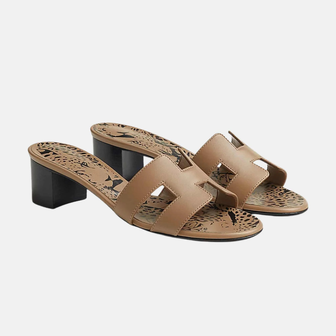 Hermes Oasis Sandals Calfskin Beige Argile, Beige Argile, Front